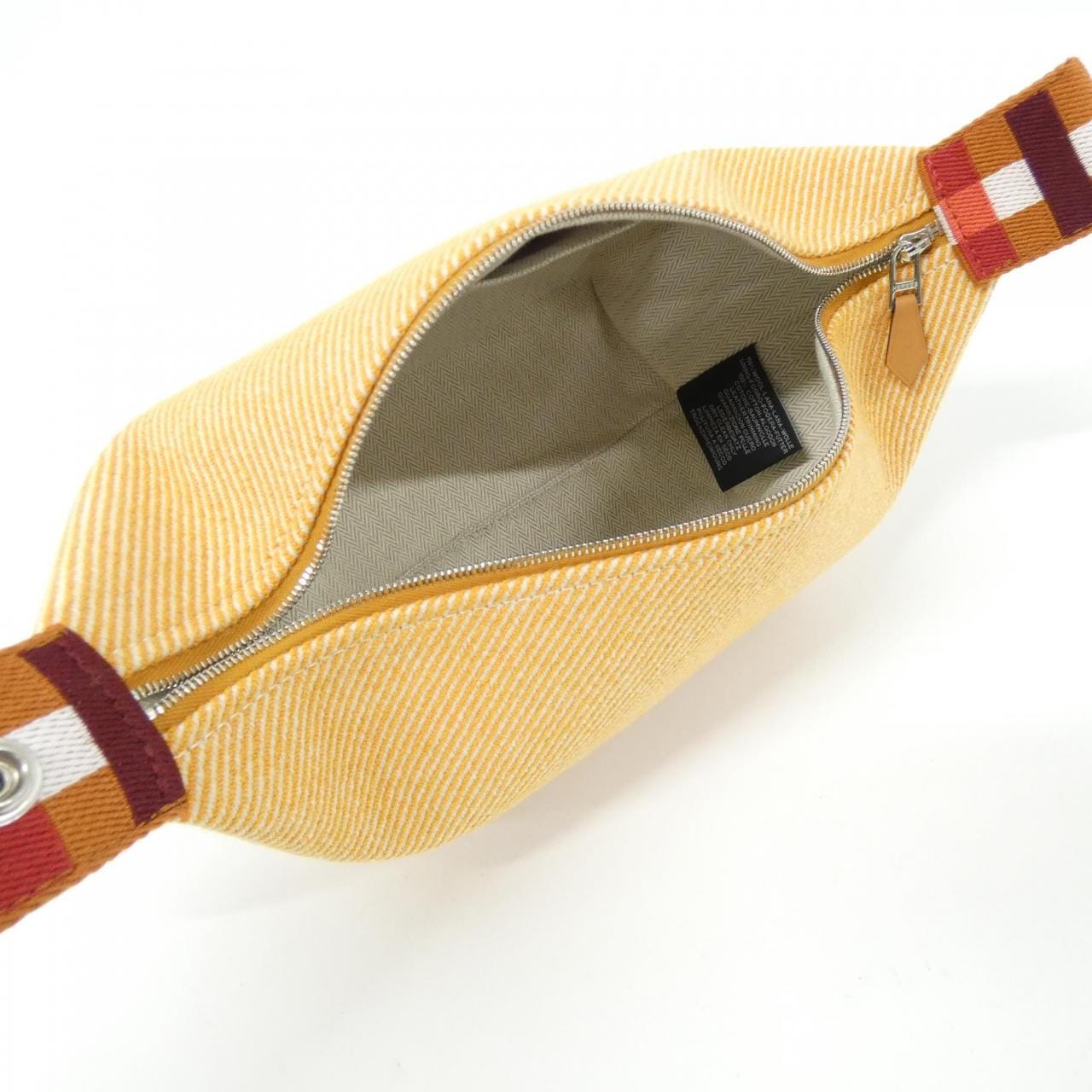 エルメス AU CARRE ブリッド ア ブラック PM 103802M ポーチ