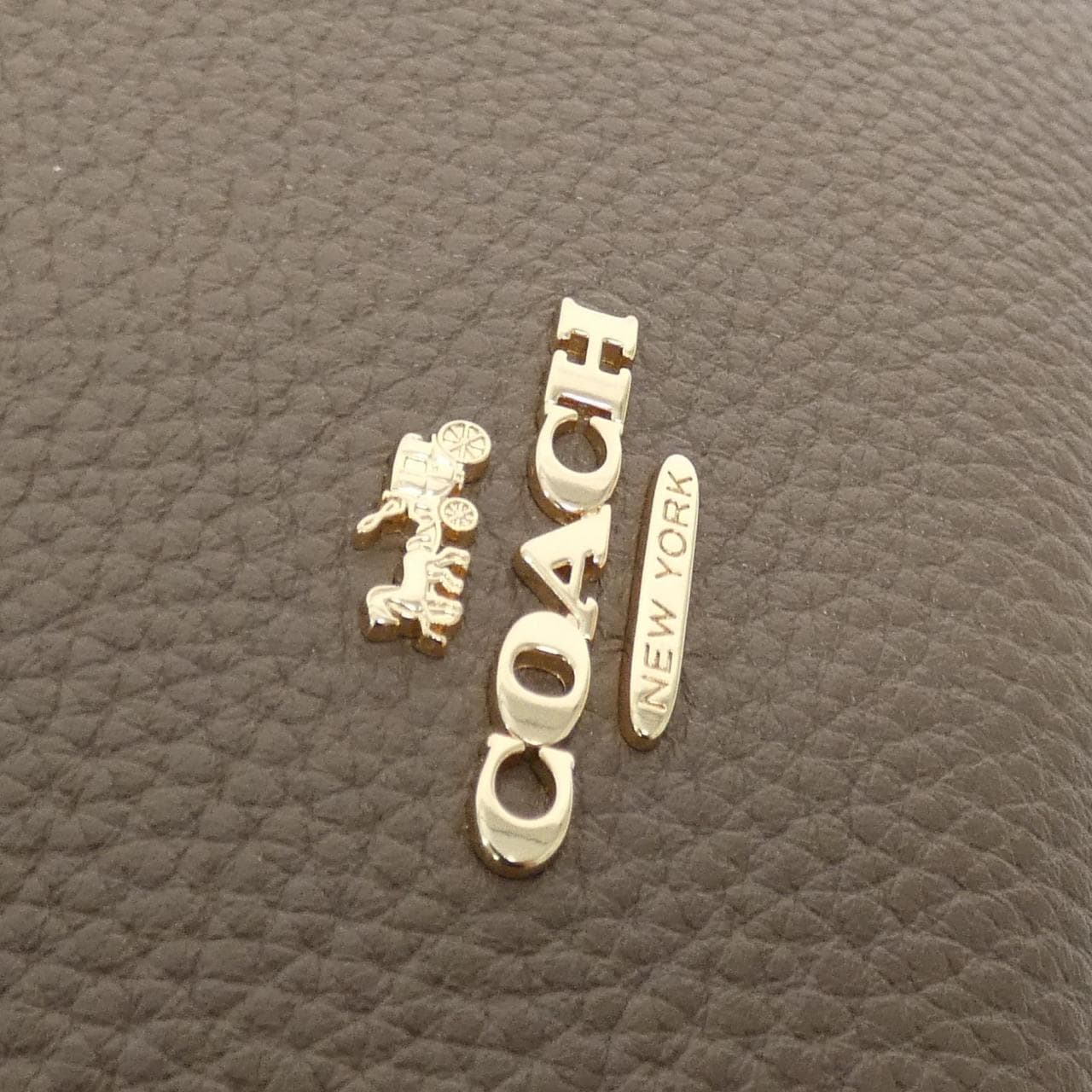【新品】コーチ CAL60 ショルダーバッグ