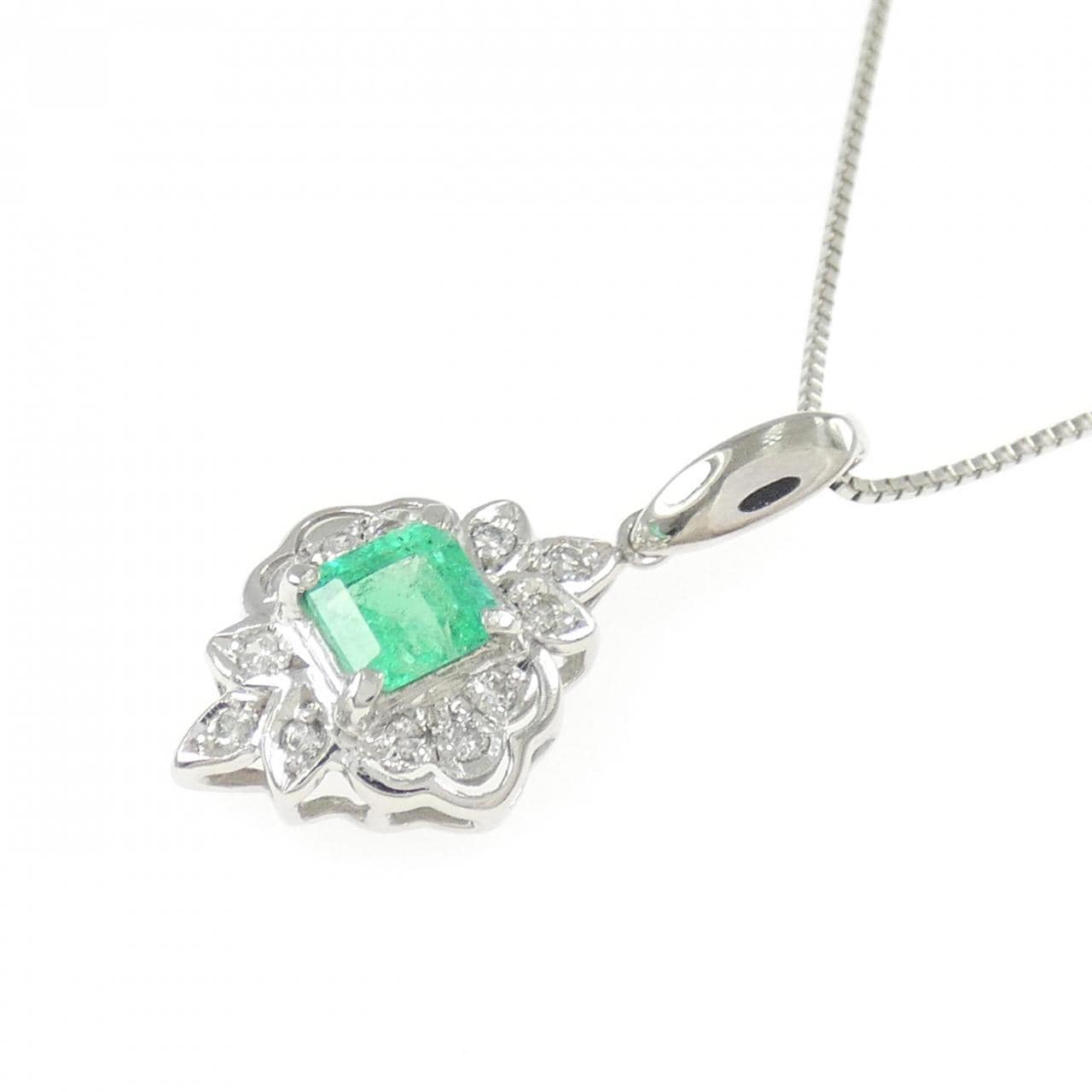 PT900/PT850 エメラルド ネックレス 0.43CT