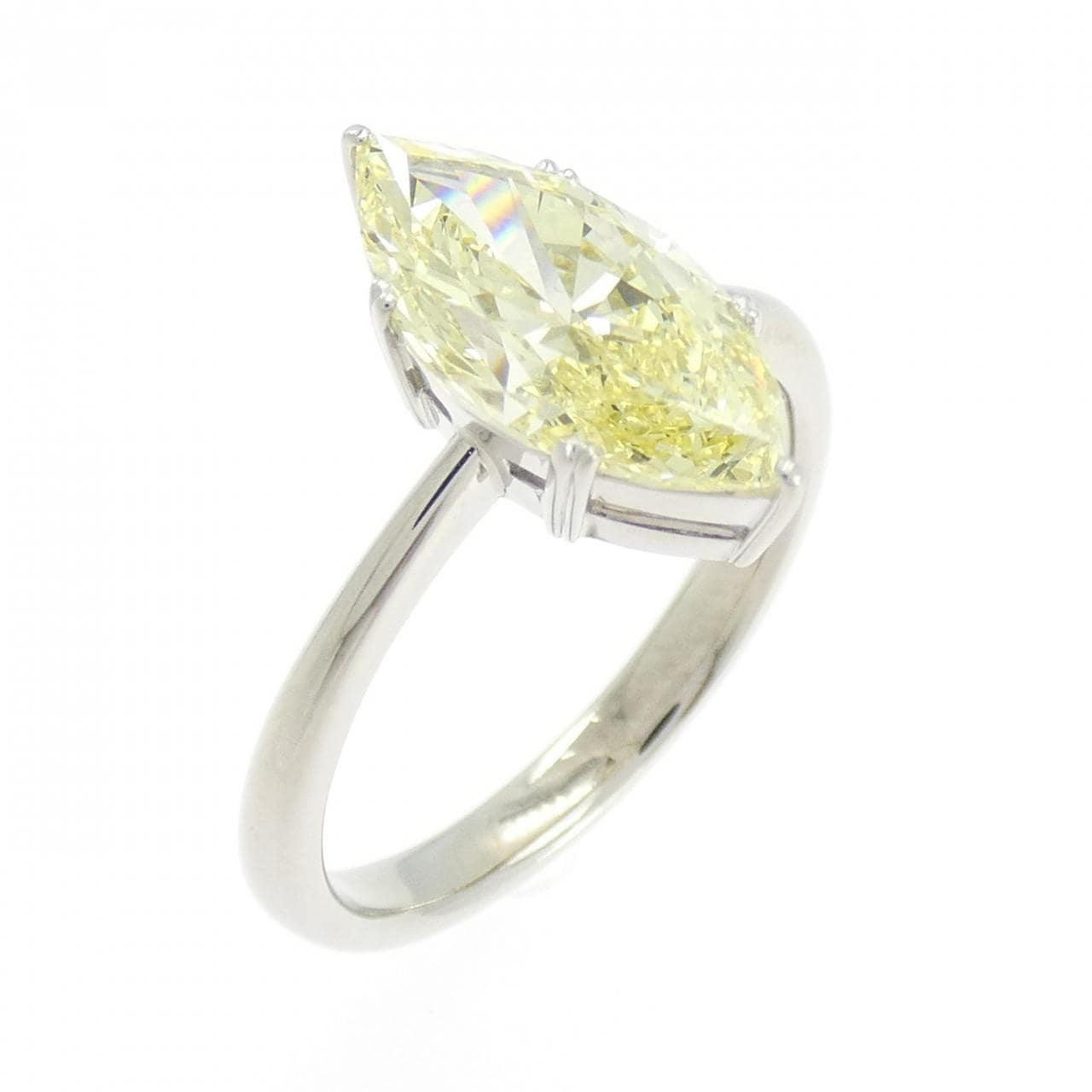 モニッケンダム ダイヤモンド リング 2.52CT FLY VS1 マーキスカット