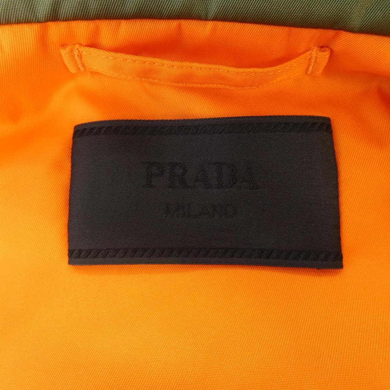 普拉達PRADA羽絨服