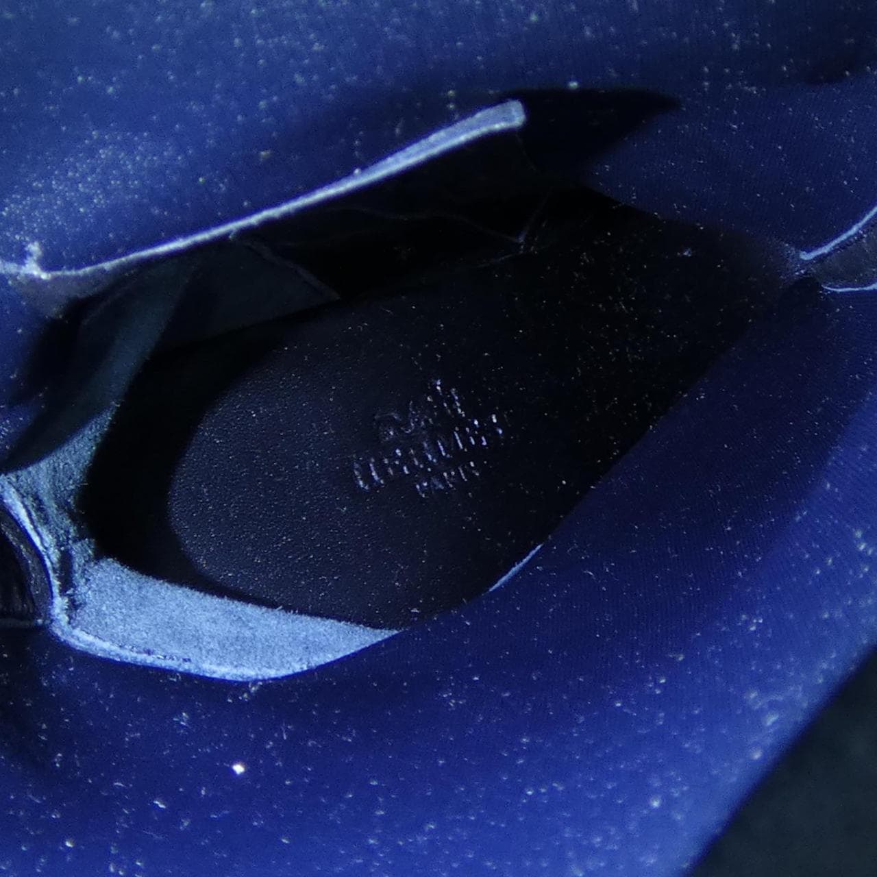 HERMES HALO 232230Z 靴子