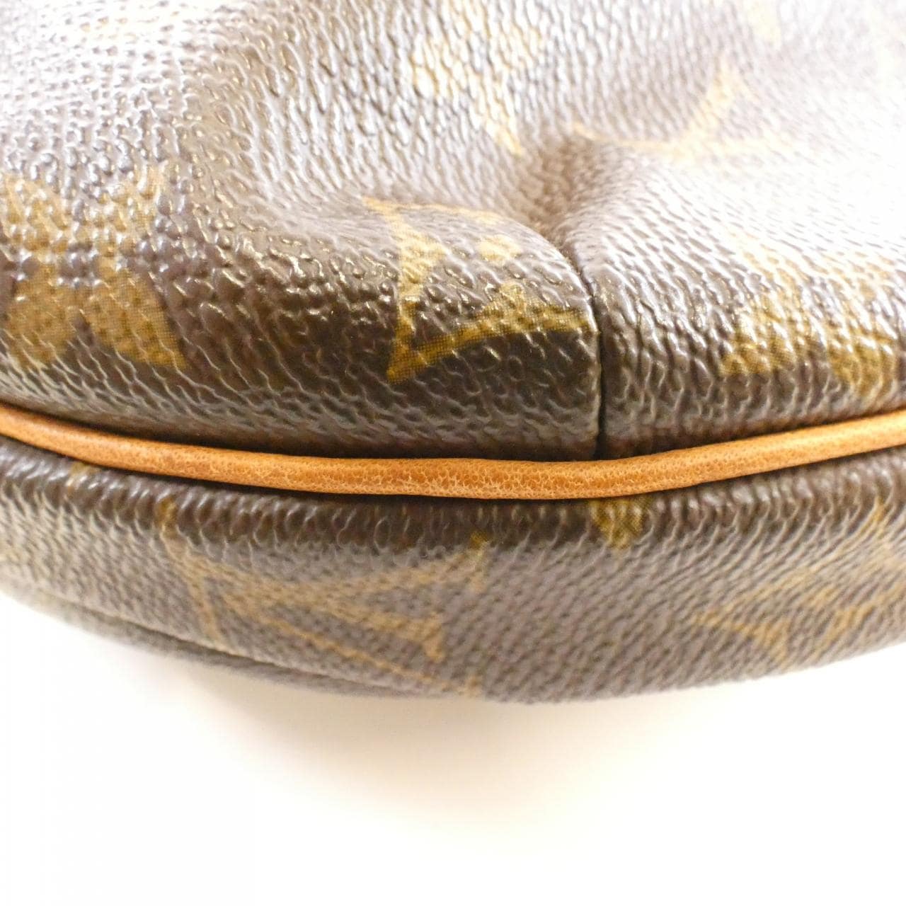 ルイヴィトン モノグラム クロワッサン MM M51512 ショルダーバッグ