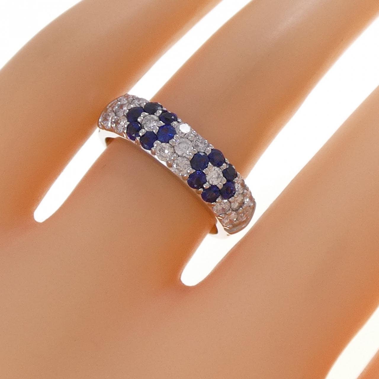 PT900 フラワー サファイヤ リング 0.55CT