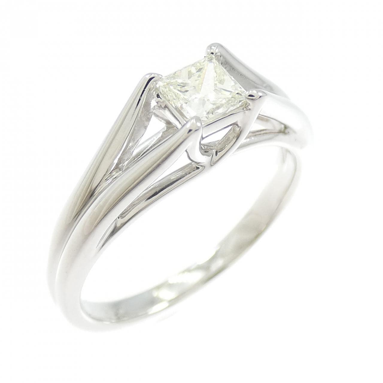 PT900 ダイヤモンド リング 0.320CT