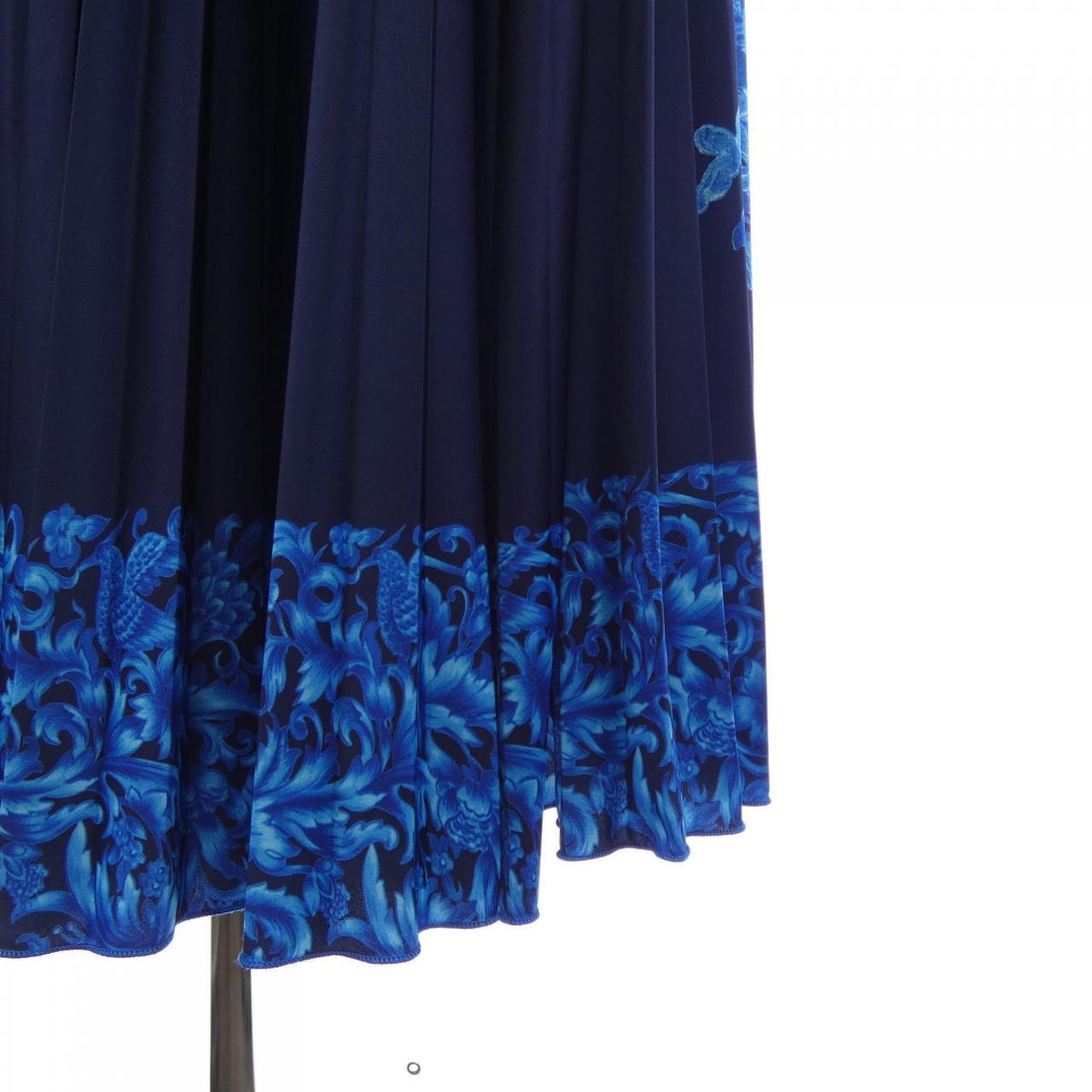 ヴァレンティノ VALENTINO スカート