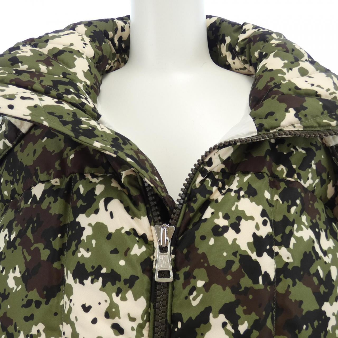 MONCLER蒙克勒羽绒服