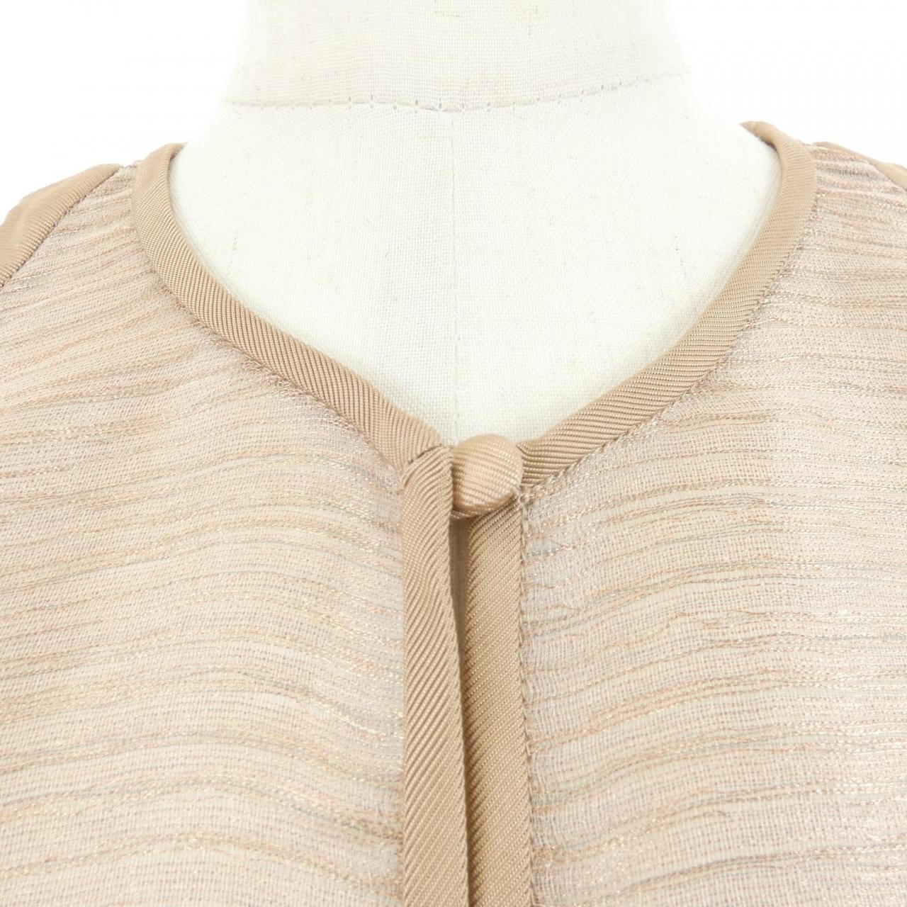 エンポリオアルマーニ EMPORIO ARMANI ベスト