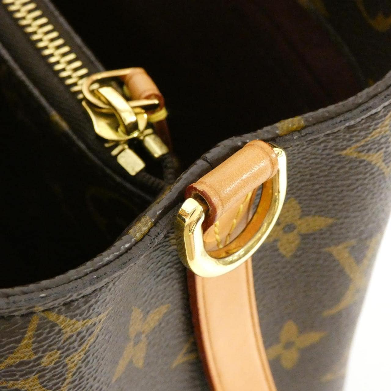 LOUIS VUITTON Monogram Montaigne BB M41055 包