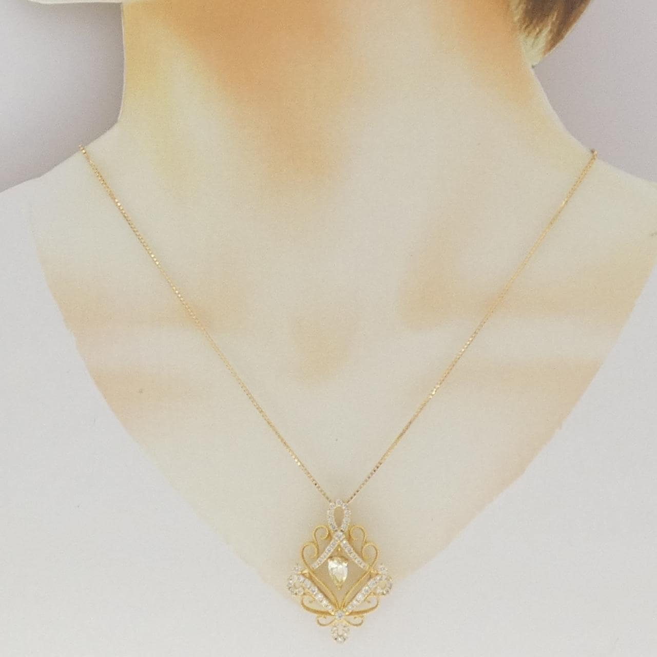 K18YG ダイヤモンド ネックレス 0.700CT VLY SI2 ペアシェイプ