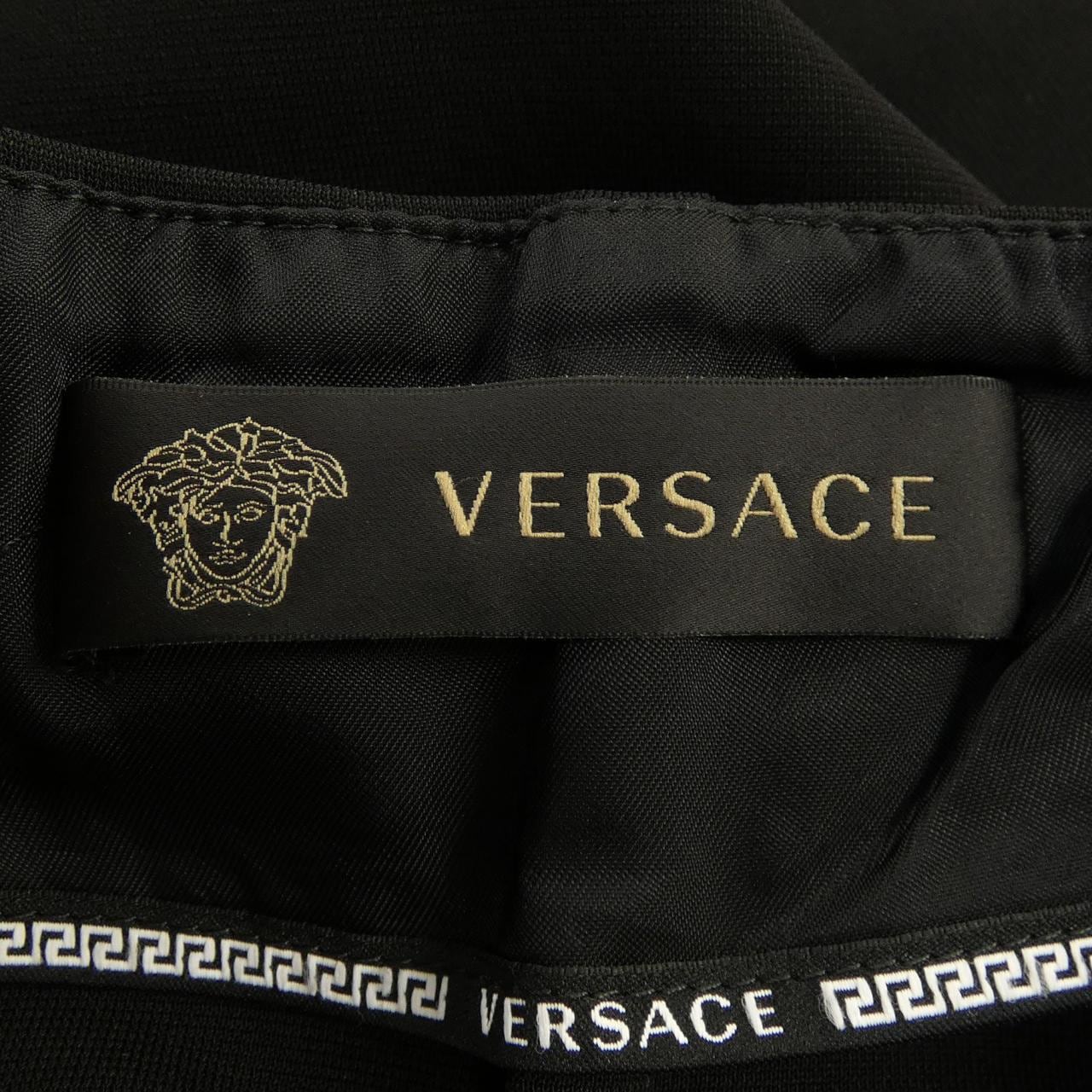 ジャンニヴェルサーチ GIANNI VERSACE A81690 A206192 スカート
