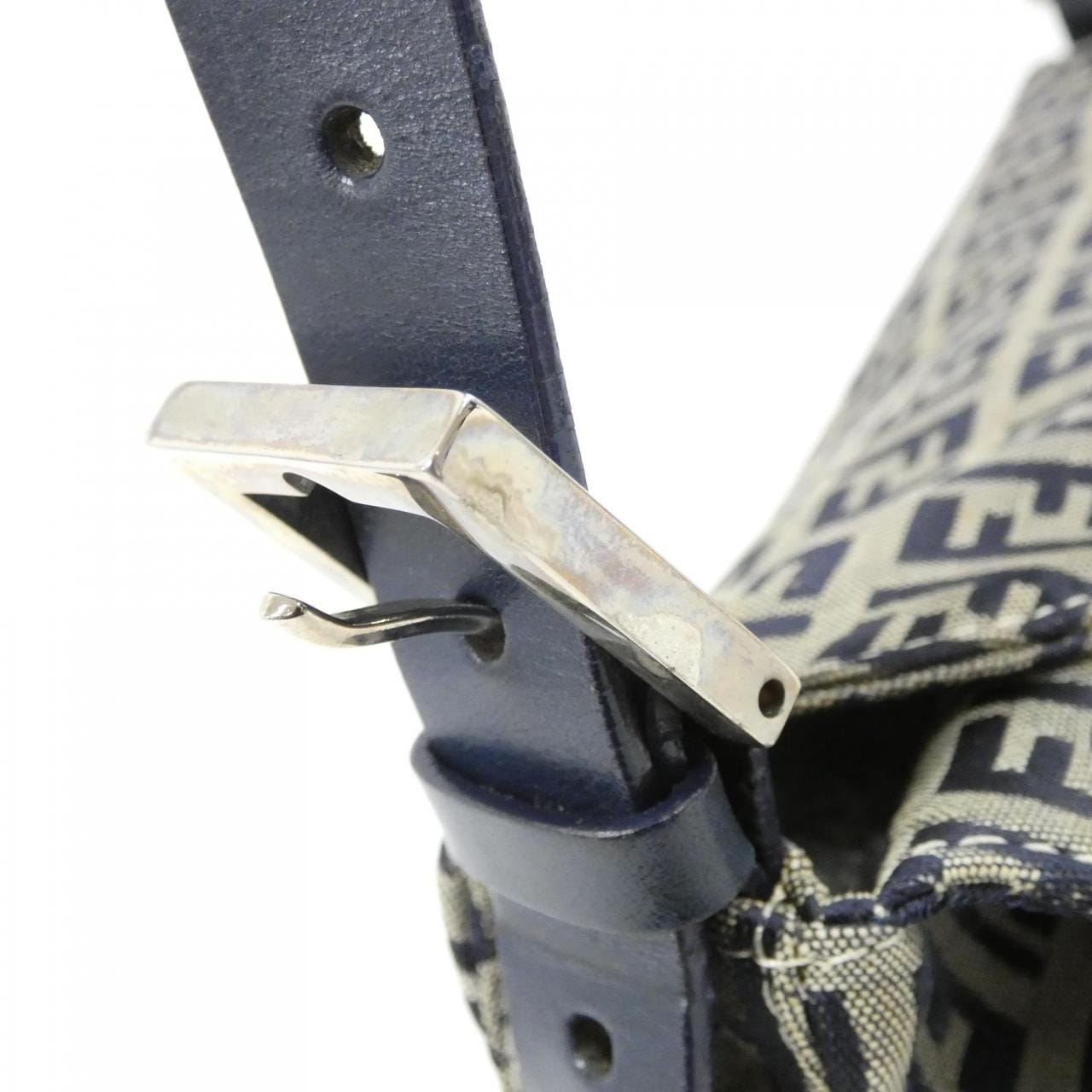 【ヴィンテージ】フェンディ 26426 ショルダーバッグ