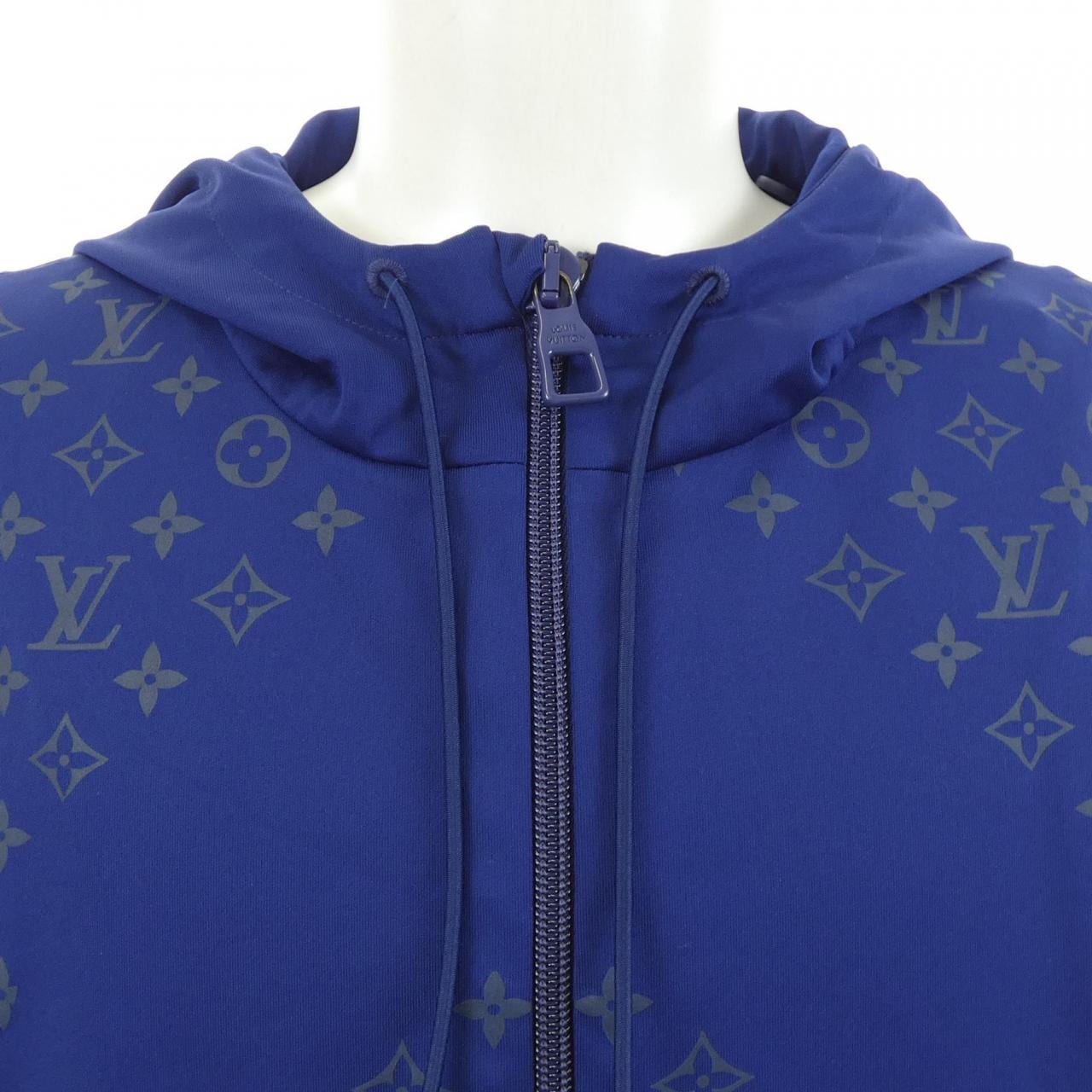 ルイヴィトン LOUIS VUITTON HQY46W YNF パーカー