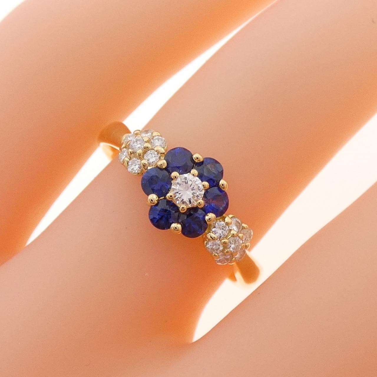 K18YG Flower Sapphire Ring 0.39CT