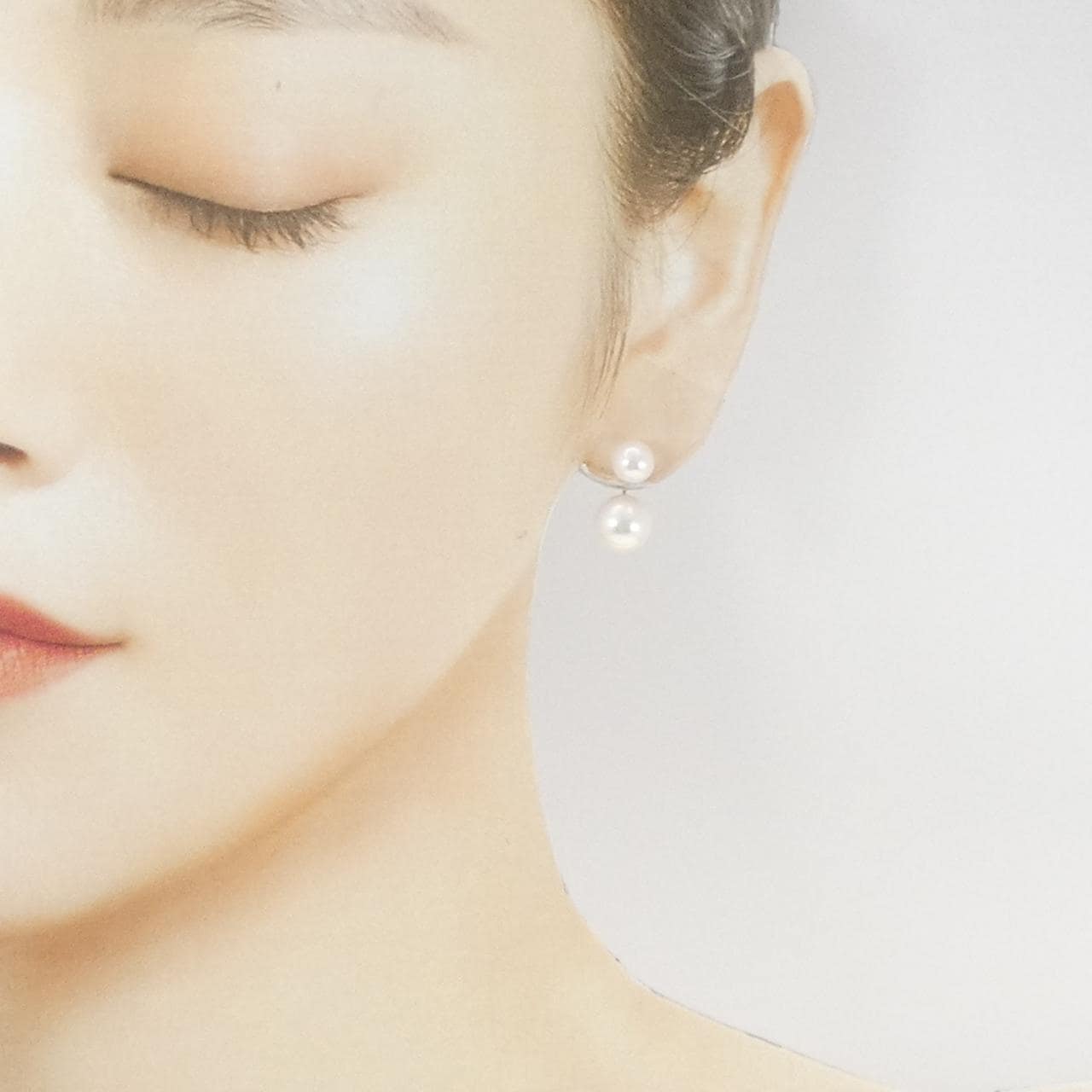 K18YG Akoya pearl earrings