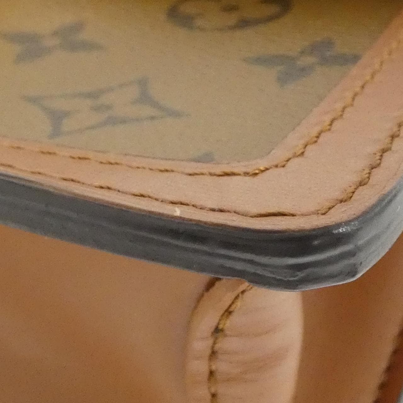 ルイヴィトン モノグラム リバース ドーフィーヌ MM M45958 ショルダーバッグ