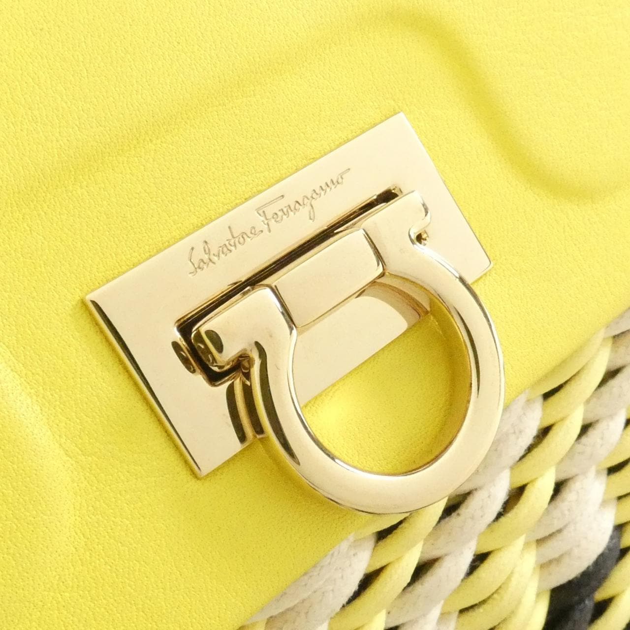 サルヴァトーレフェラガモ 21 1434 バッグ