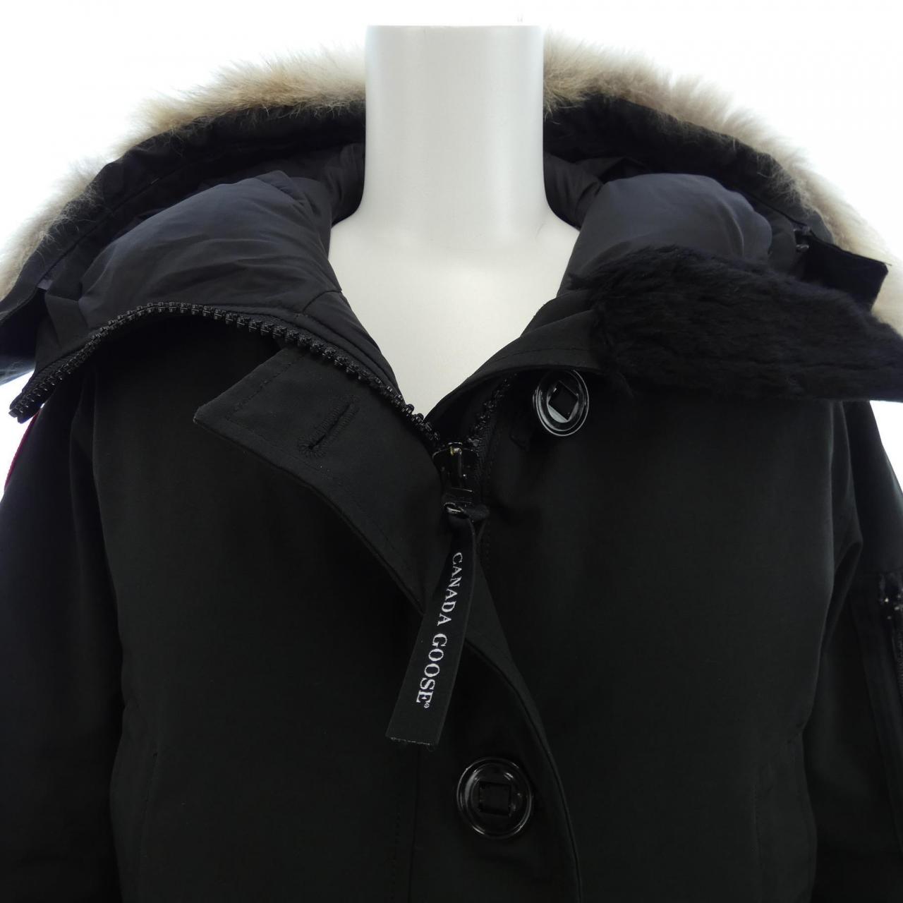 加拿大鹅CANADA GOOSE羽绒服