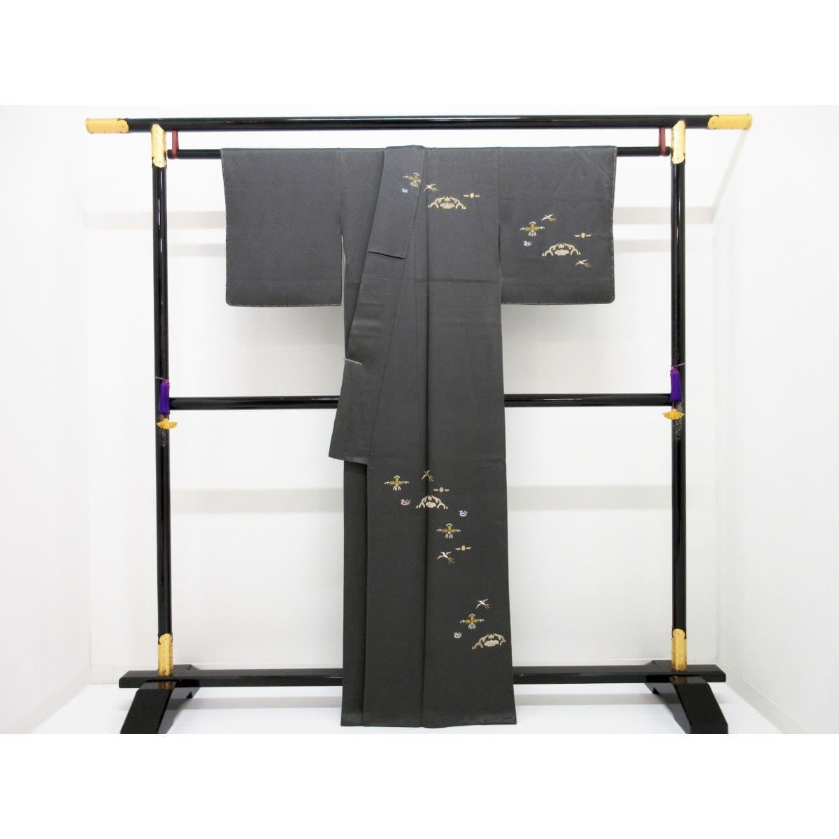 【未使用品】訪問着　友禅金彩加工　刺繍入り　裄丈Ｓ寸