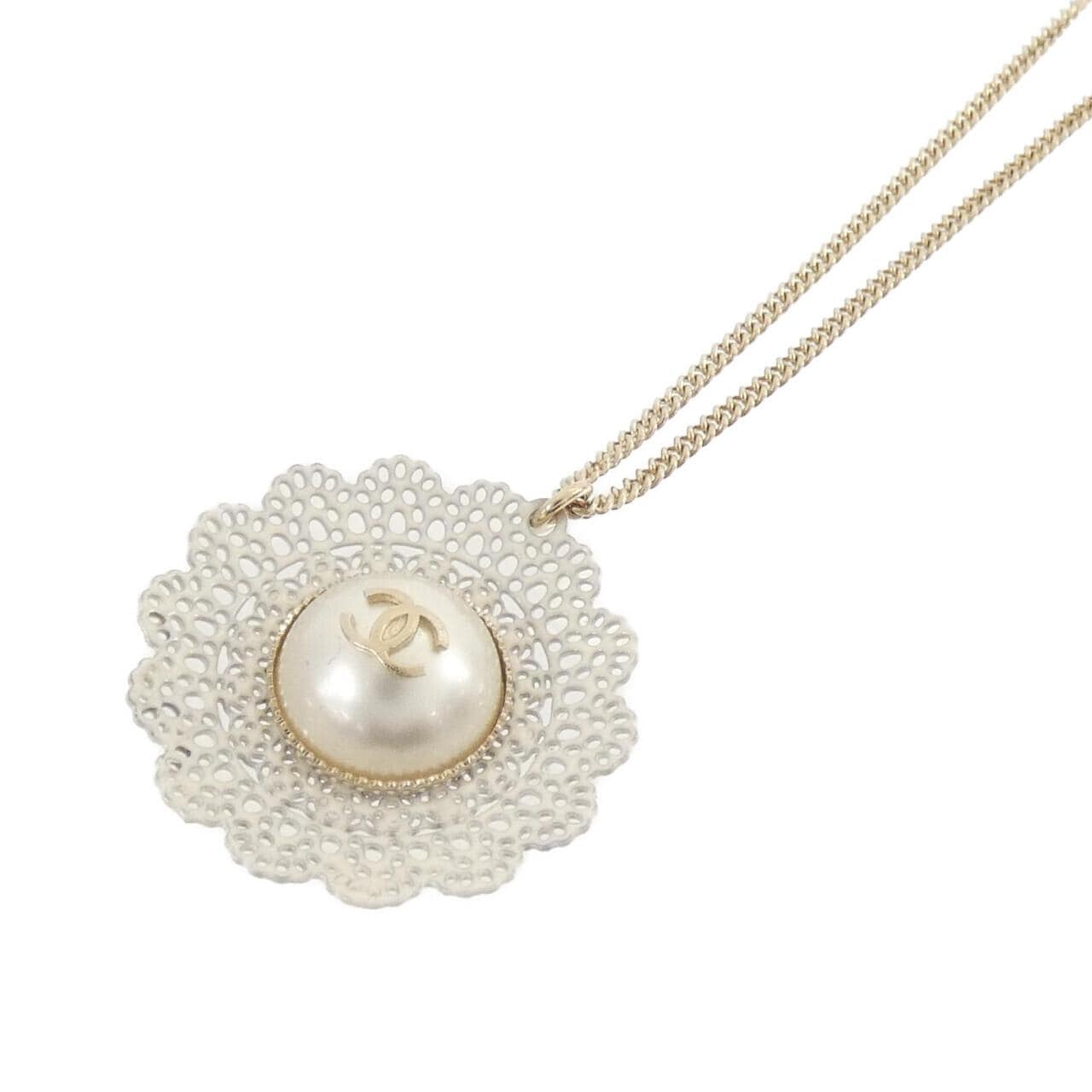CHANEL necklace