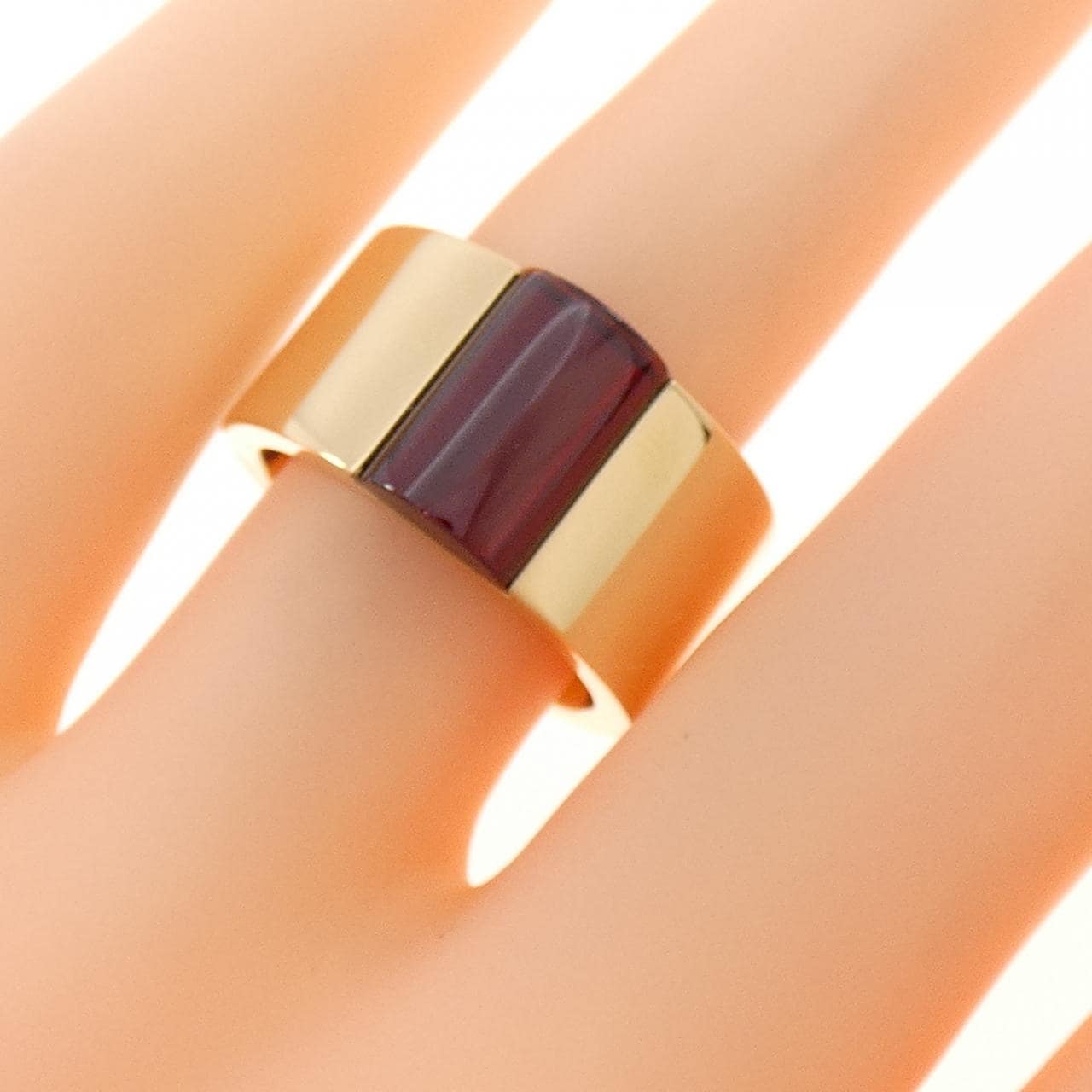 グッチ ガーネット リング