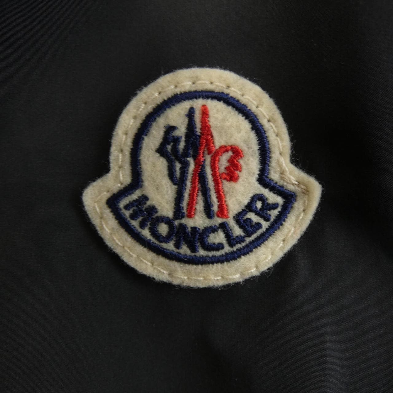 モンクレール MONCLER ブルゾン