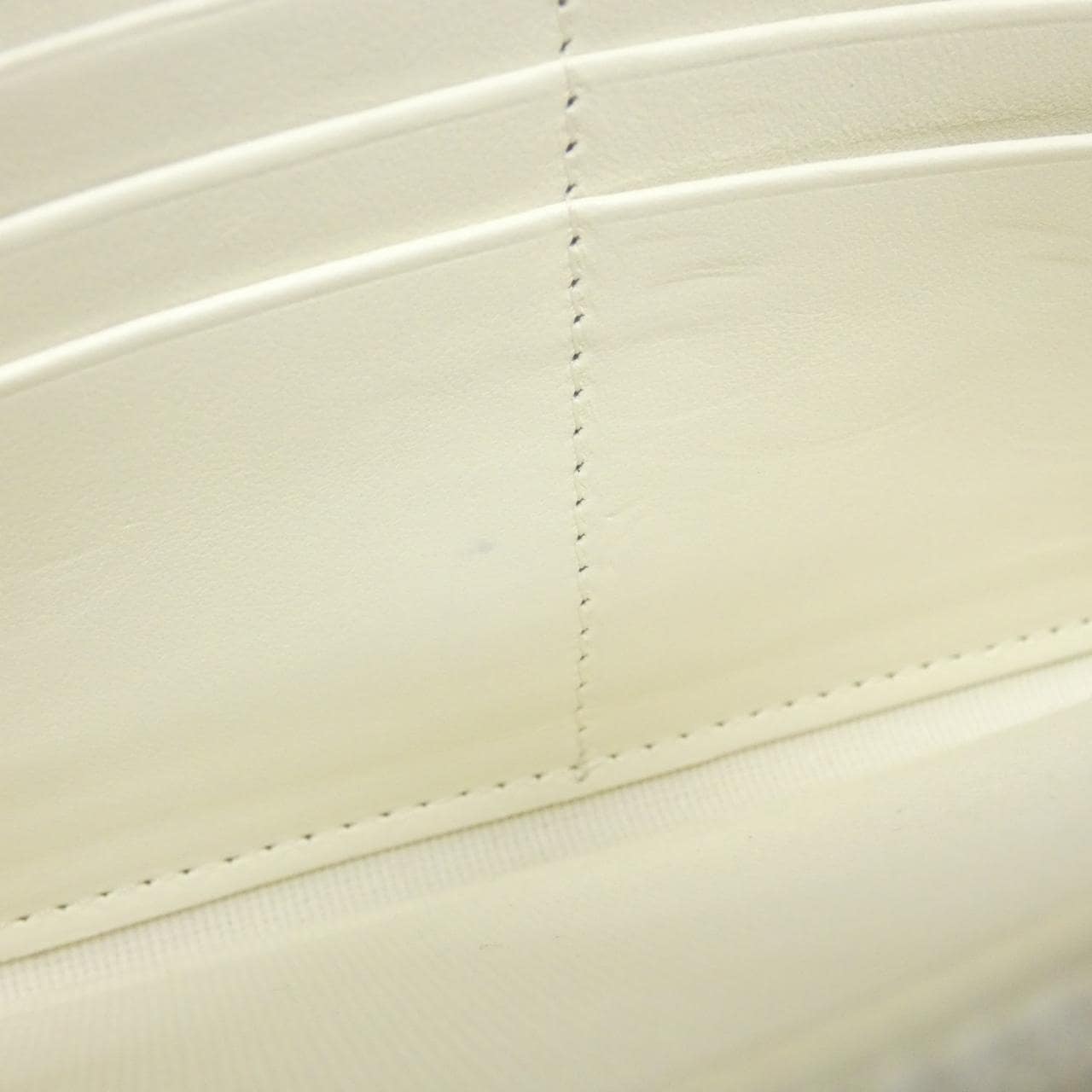 シャネル AP2830 チェーンウォレット