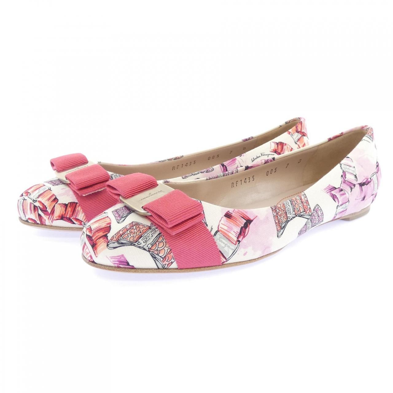フェラガモ FERRAGAMO フラットシューズ