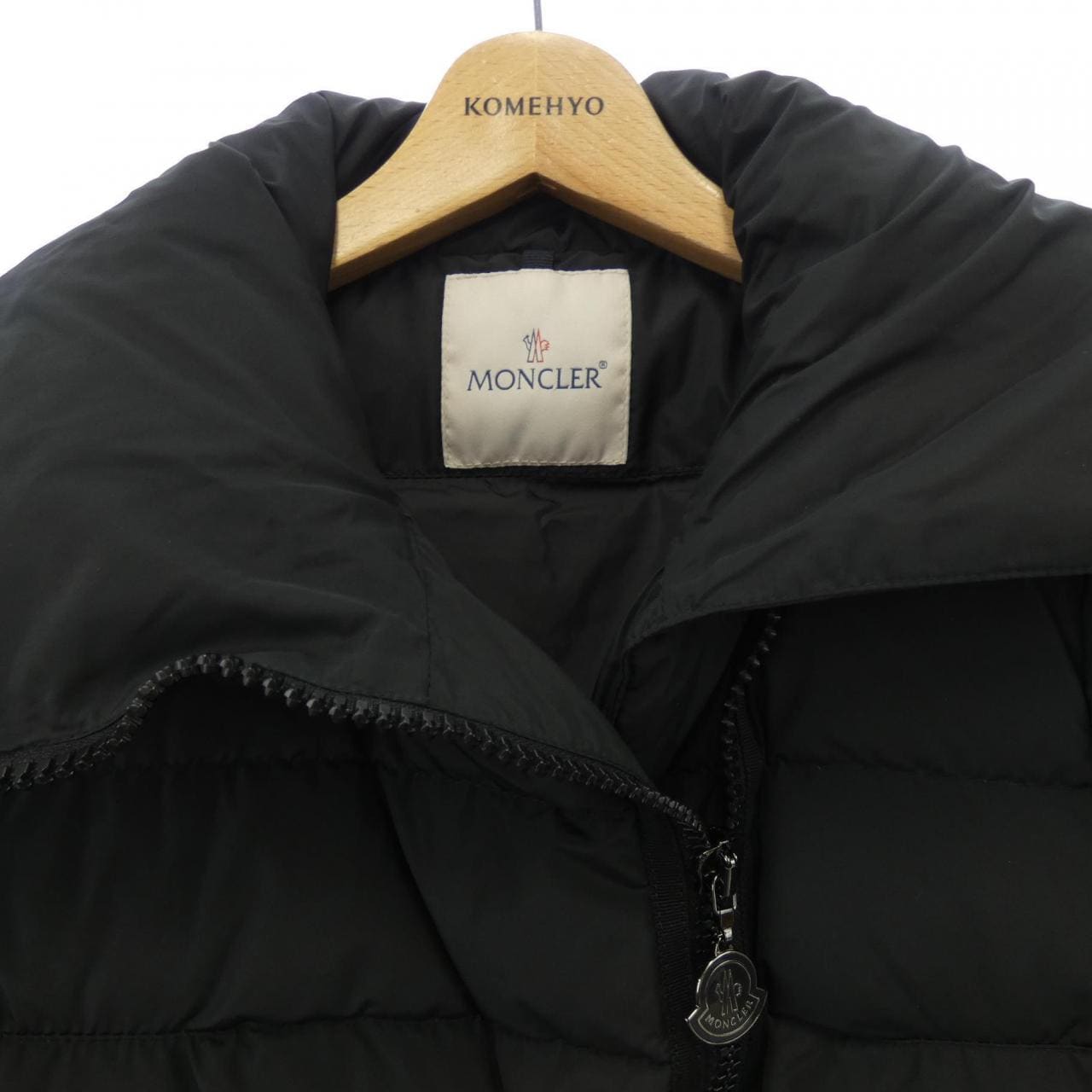 MONCLER MONCLER Down Coat