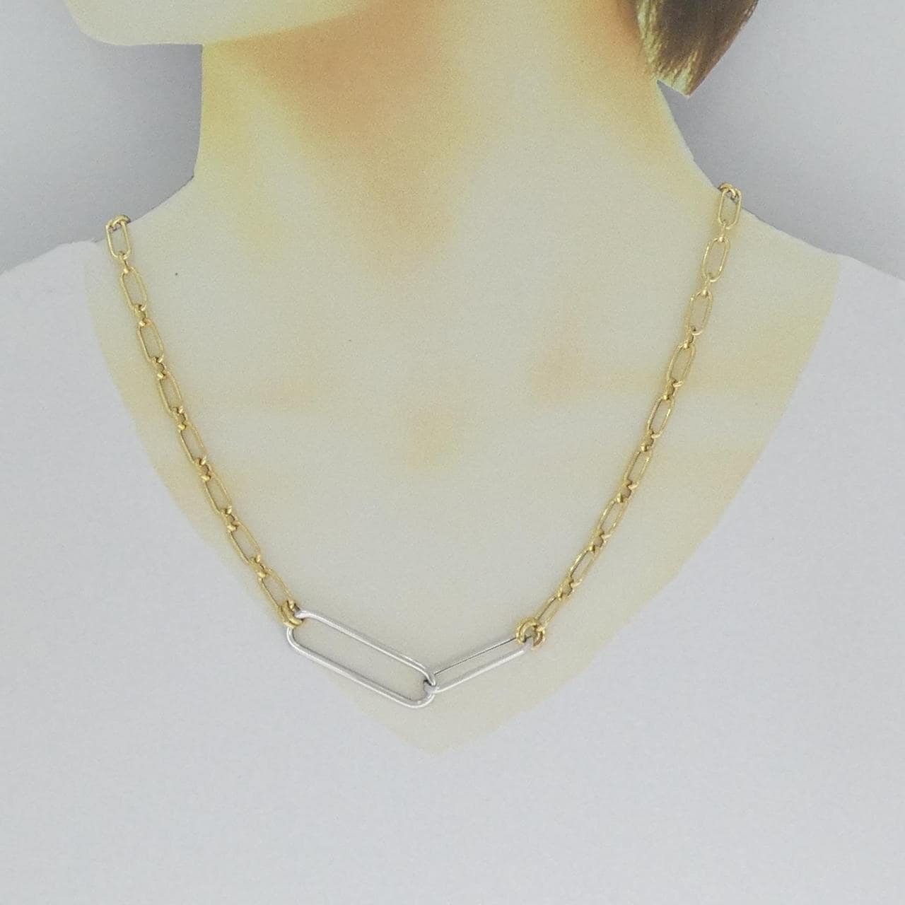 750YG/750WG necklace