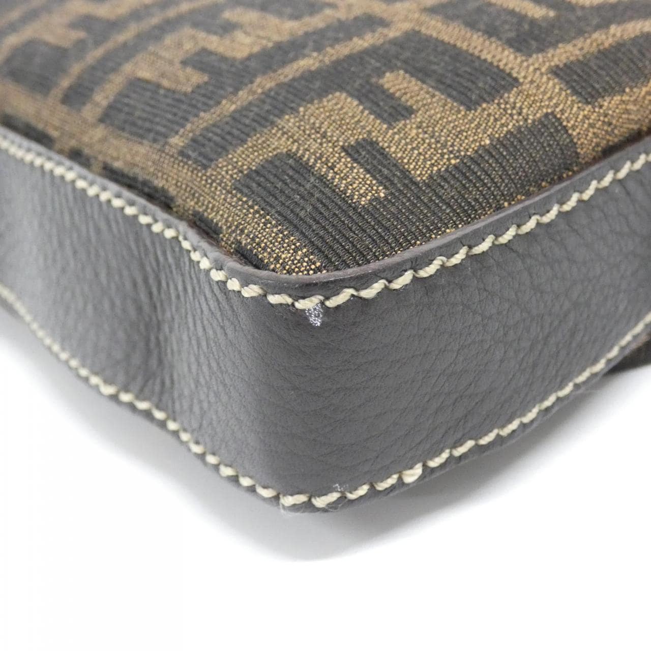 フェンディ SELLERIA 8BT109 JQ9 ショルダーバッグ