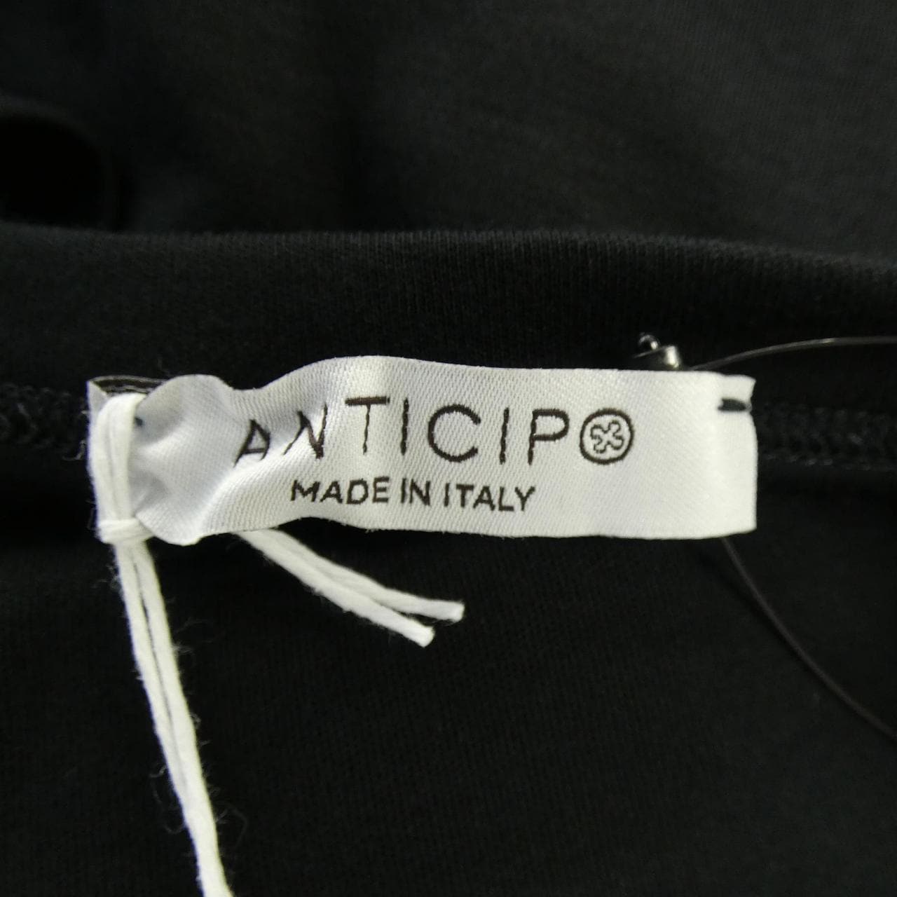 アンティーチポ ANTICIPO Tシャツ