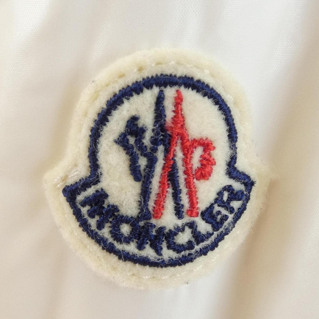モンクレール MONCLER 20939B00020 ダウンジャケット