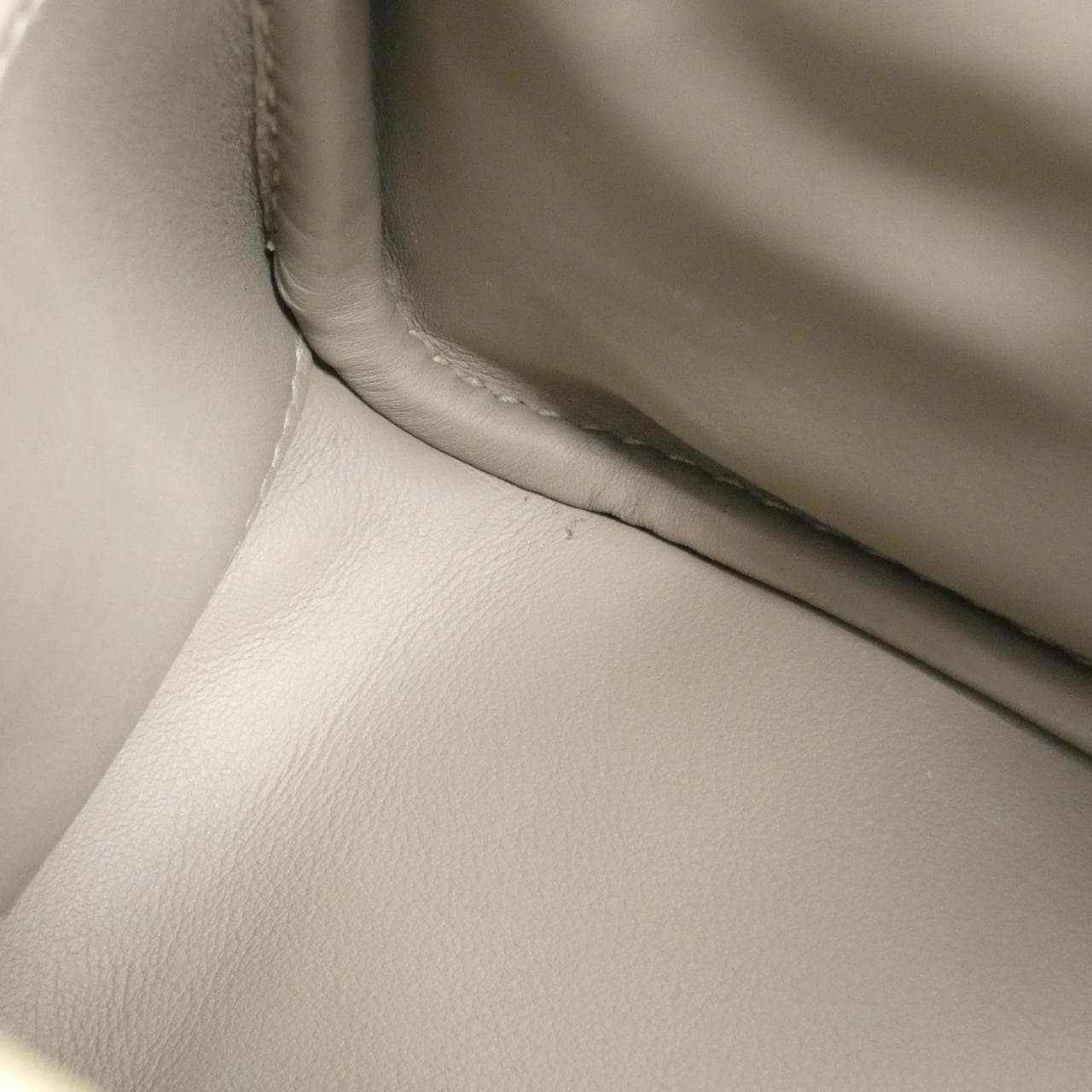 エルメス リンディ2 ヴェルソ MINI バッグ