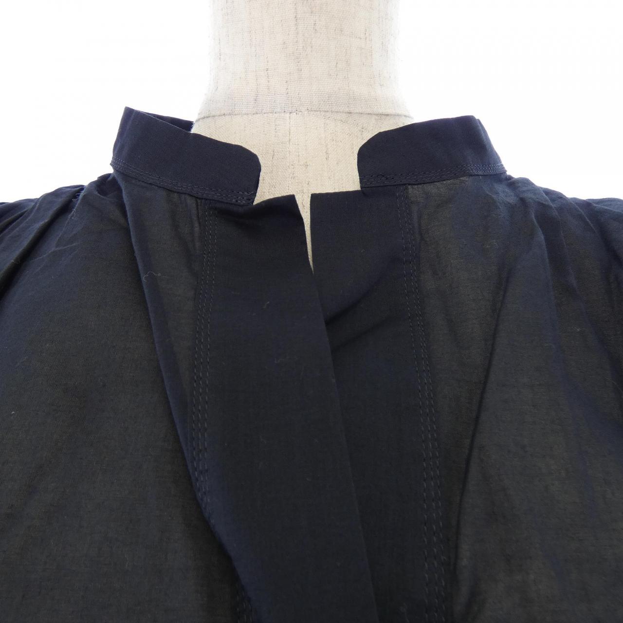 サクラ SACRA トップス