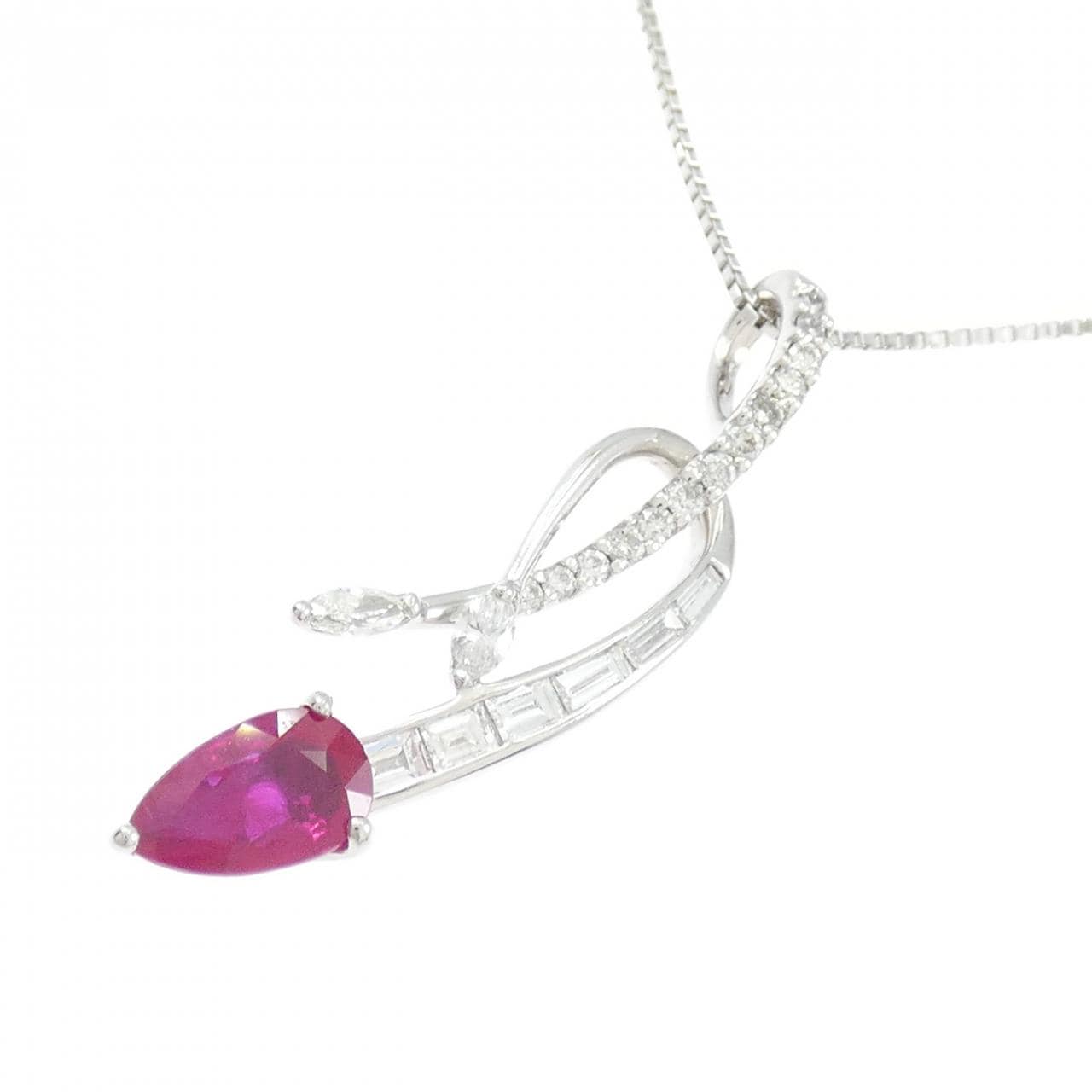 K18WG ルビー ネックレス 1.04CT