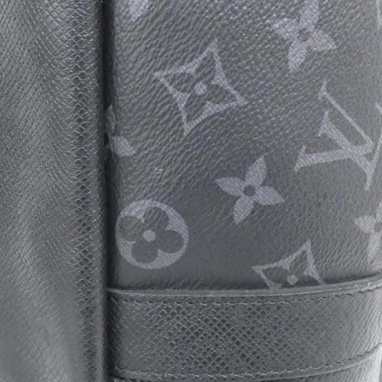 ルイヴィトン タイガ ラマ ディスカバリー バックパック M30230 リュックサック