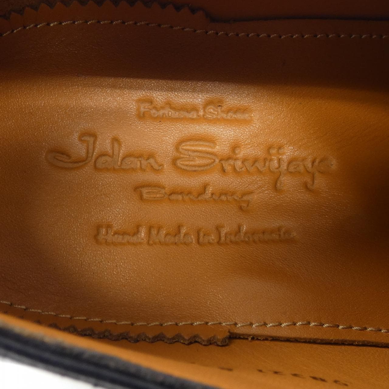 ジャランスリウァヤ JALAN SRIWIJAYA 98321 11120 シューズ