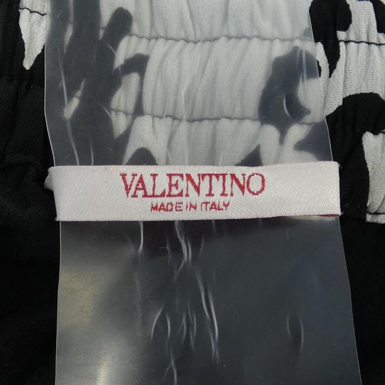 ヴァレンティノ VALENTINO ショートパンツ