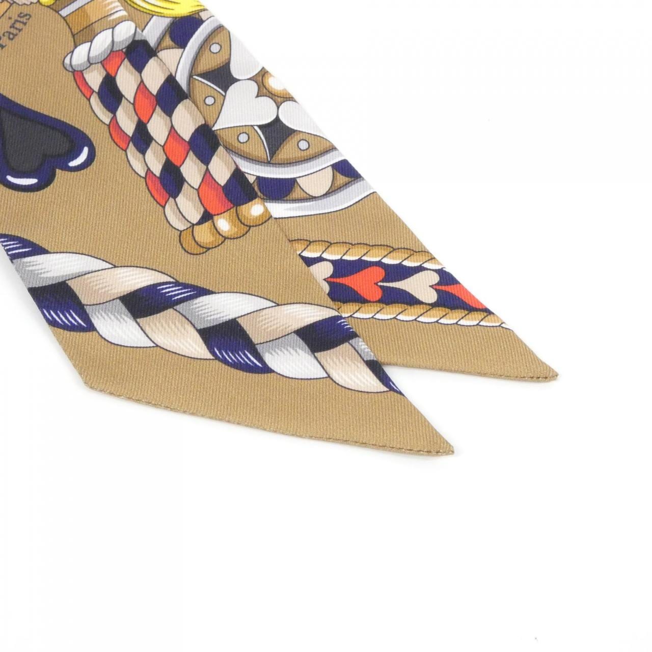 エルメス HARNAIS DE COEUR ツイリー 064090S スカーフ