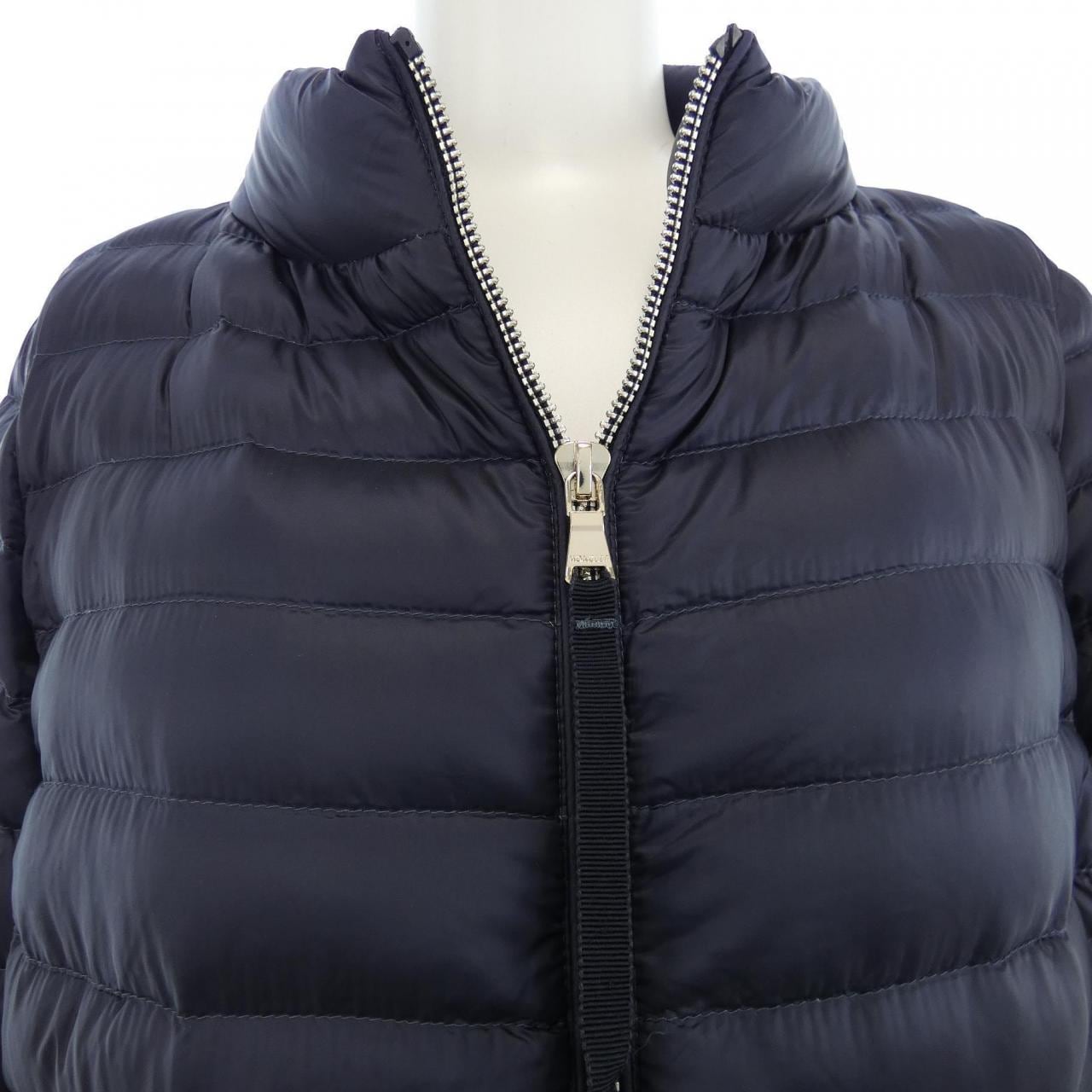 モンクレール MONCLER ダウンジャケット