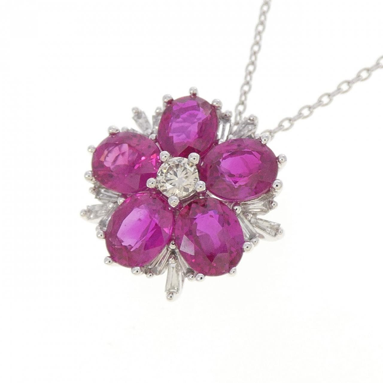 K18WG フラワー ルビー ネックレス 1.75CT