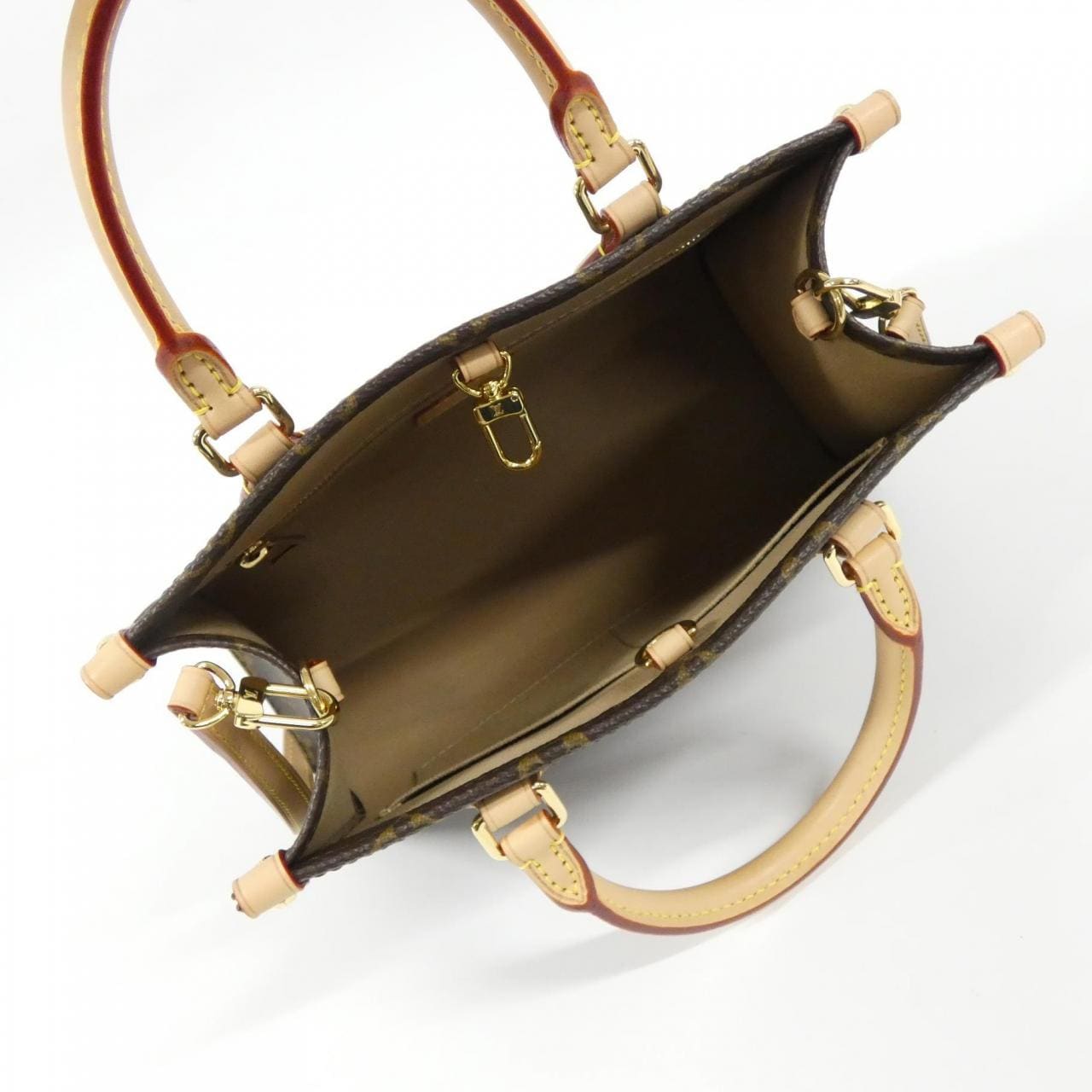 ルイヴィトン モノグラム オンザゴー モン モノグラム PM P01900 バッグ