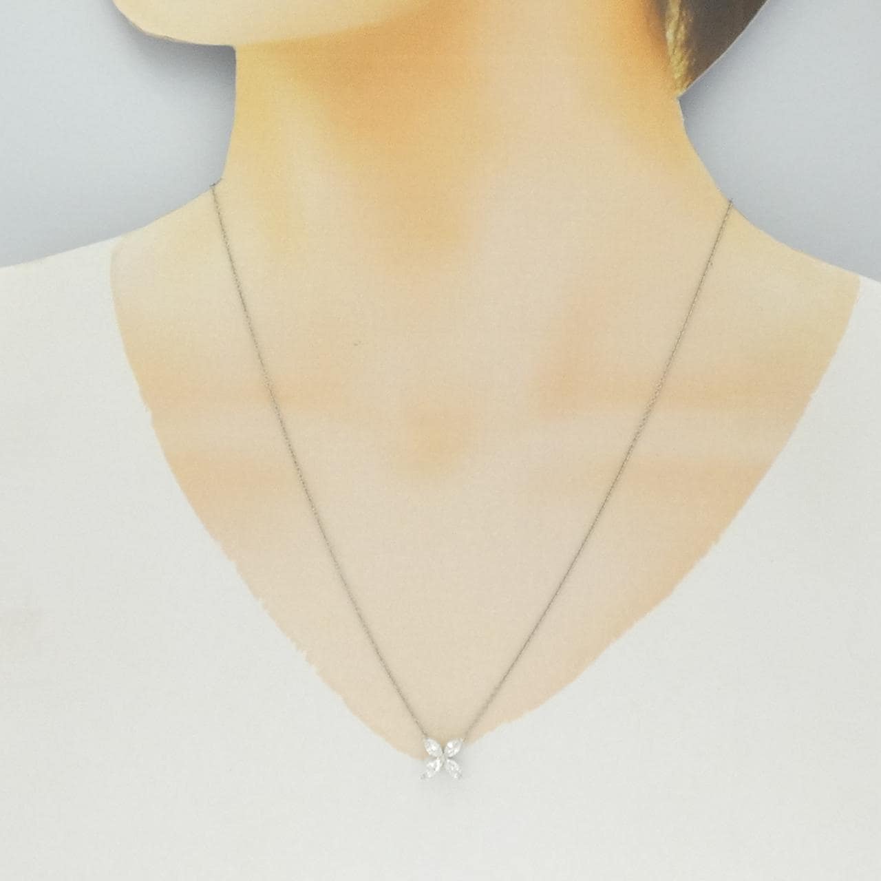 ティファニー ビクトリア ミディアム ネックレス