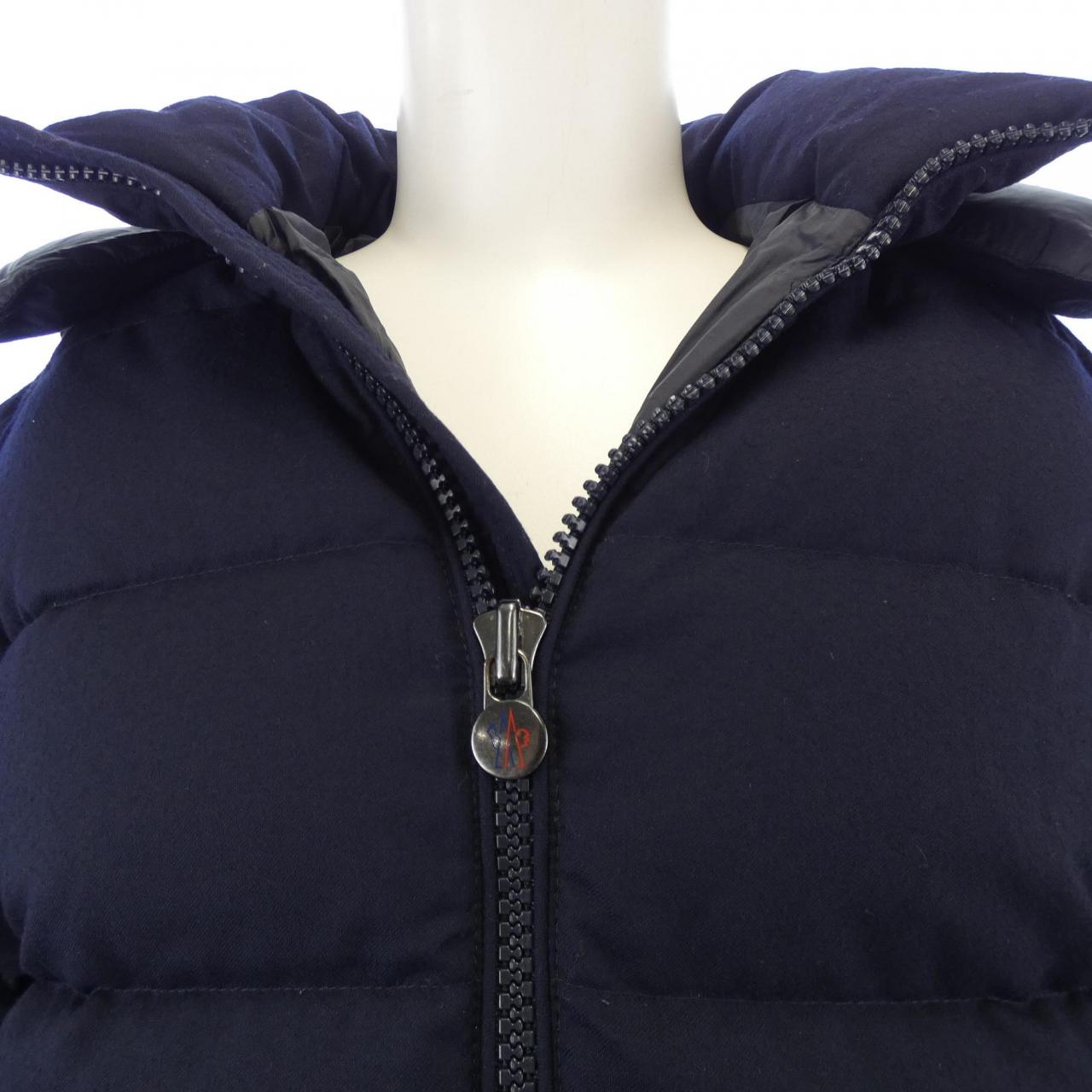 モンクレール MONCLER ダウンジャケット