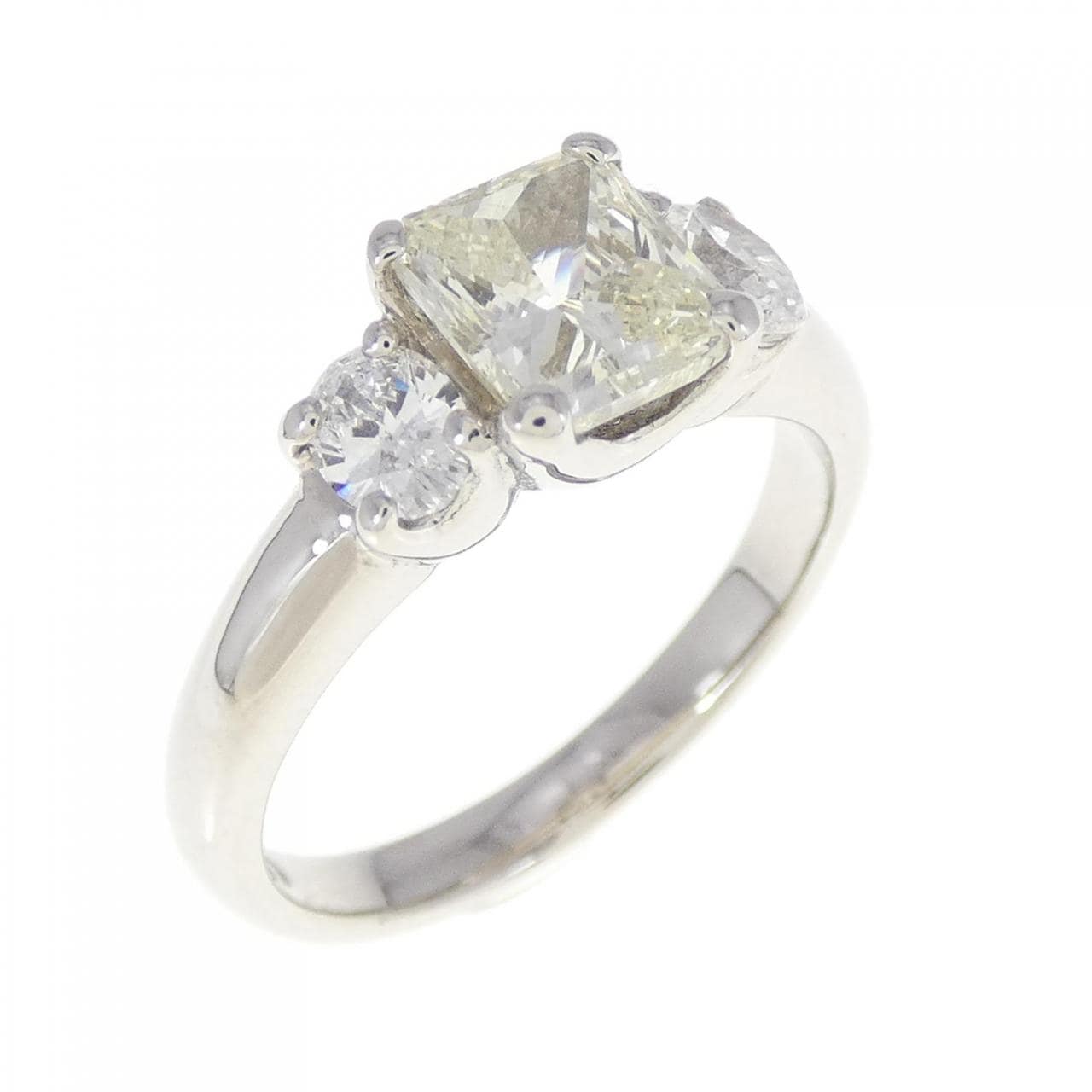 PT Diamond Ring 1.017CT VLY SI1 Fancy Cut