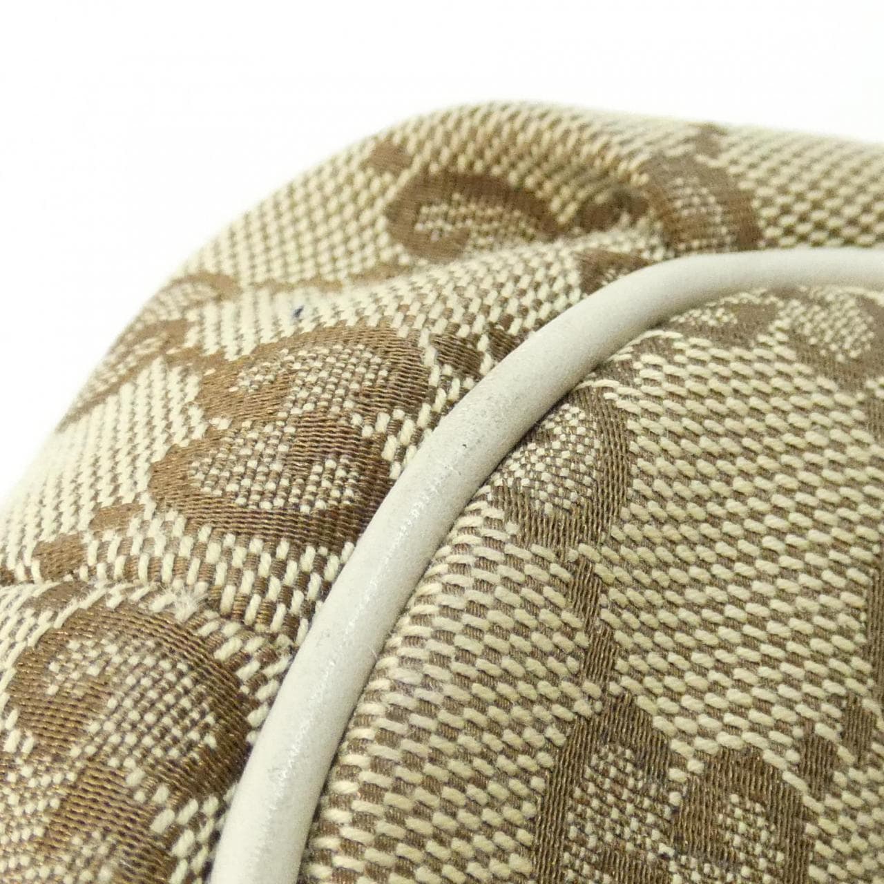 グッチ 388930 KQWFY ショルダーバッグ