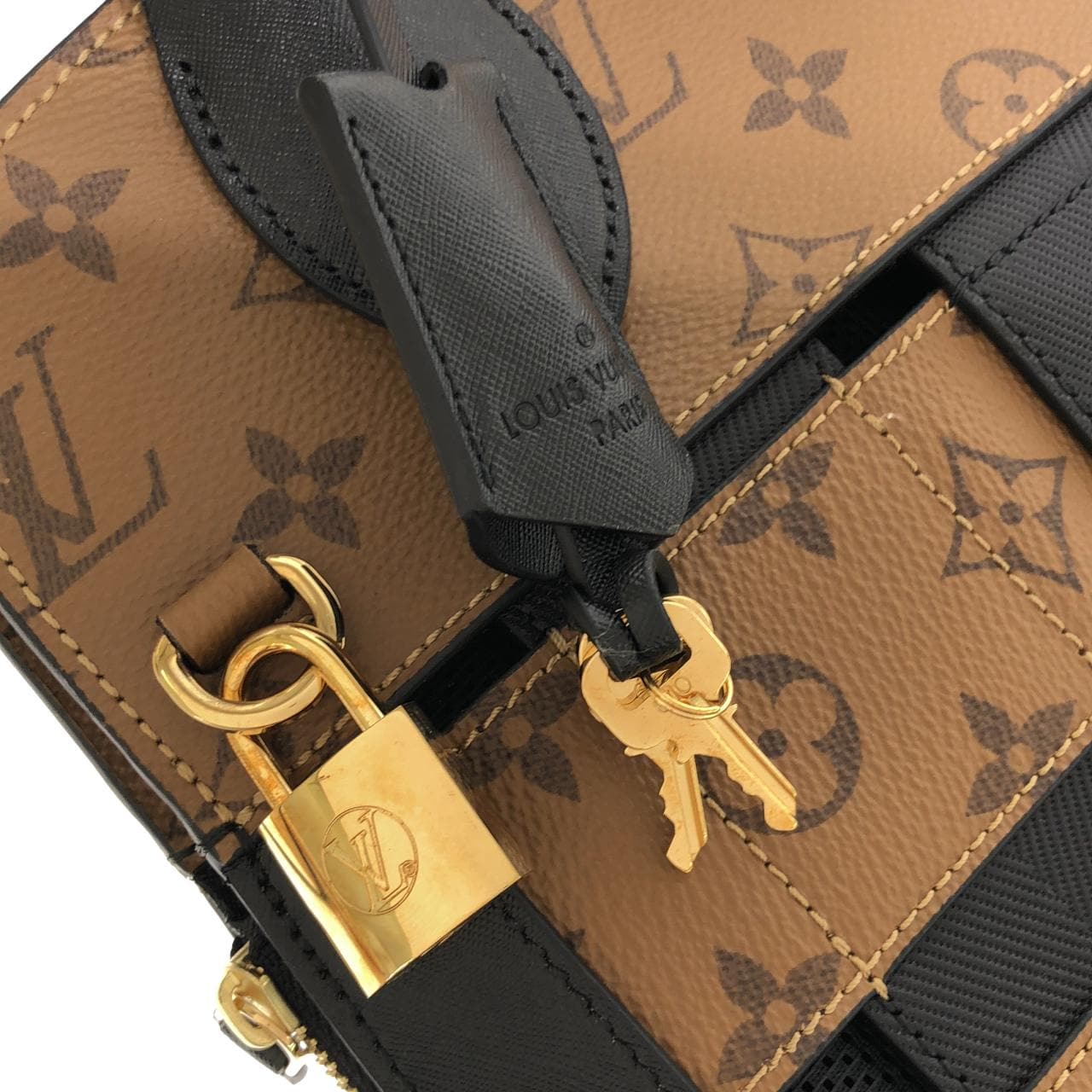 ルイヴィトン トレサージュ トート M44111 バッグ