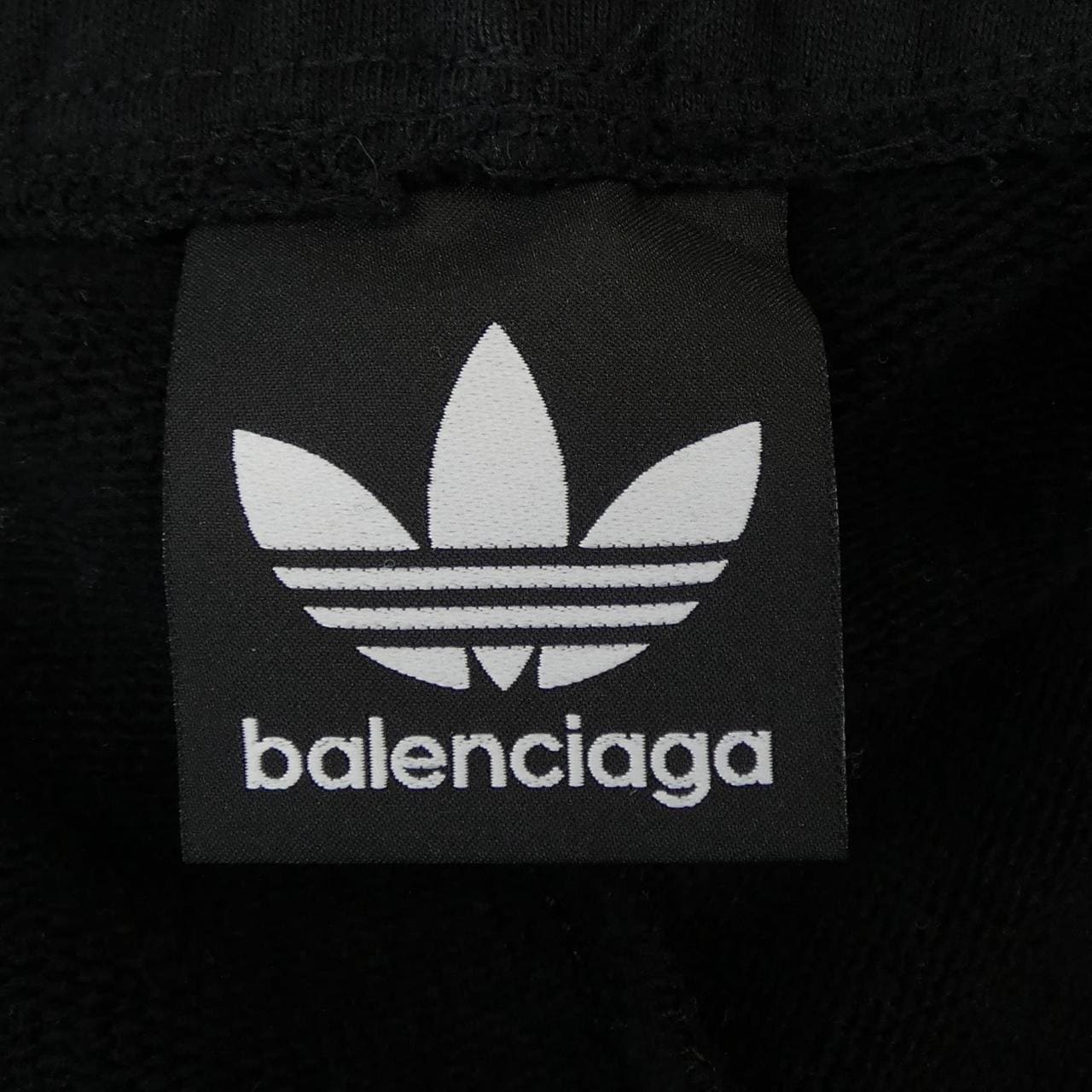 バレンシアガ BALENCIAGA ADIDAS 723812 TNVN1 パンツ