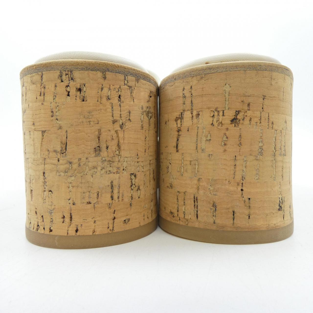 HERMES Eze sandals with H-cut details (221026Z)